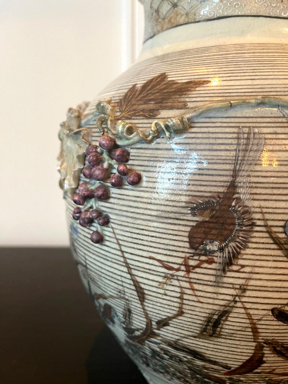 Japanese Porcelain Vase with Relief Surface Makuzu Kozan For Sale 9