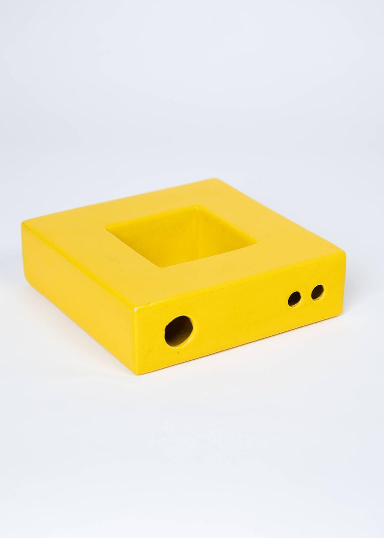 Japanese Postmodern Yellow Ikebana Sculpture Vase For Sale at 1stdibs