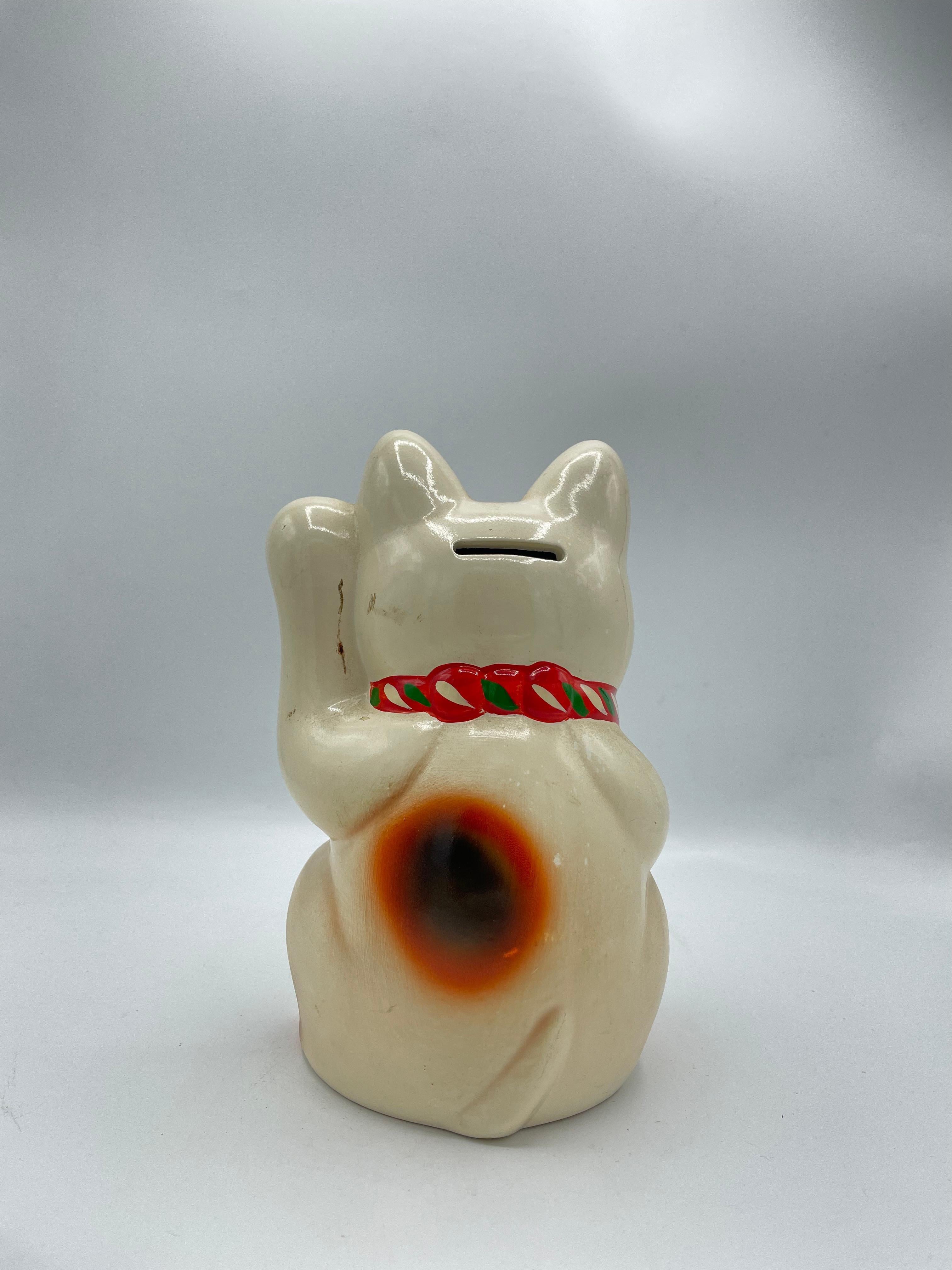 Japanese Pottery Manekineko Cat Object Piggy Bank 1980s Showa In Fair Condition For Sale In Paris, FR