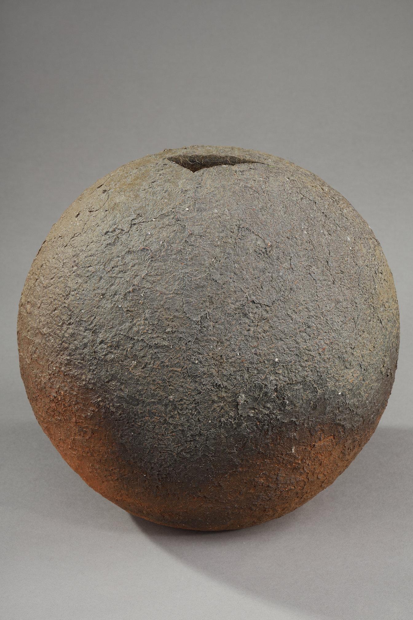 Japanese pottery vase from Bizen by the artist Shibuta Toshiaki In New Condition For Sale In Paris, FR