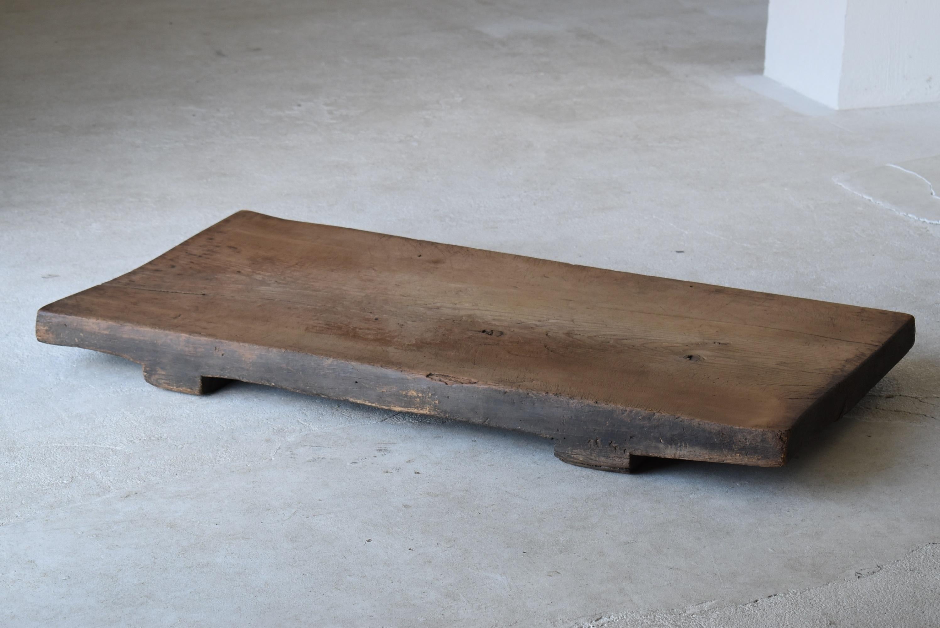 Japanese Large Wooden Board 1860s-1900s/Antique Low Table Sofa Table  In Good Condition In Sammu-shi, Chiba