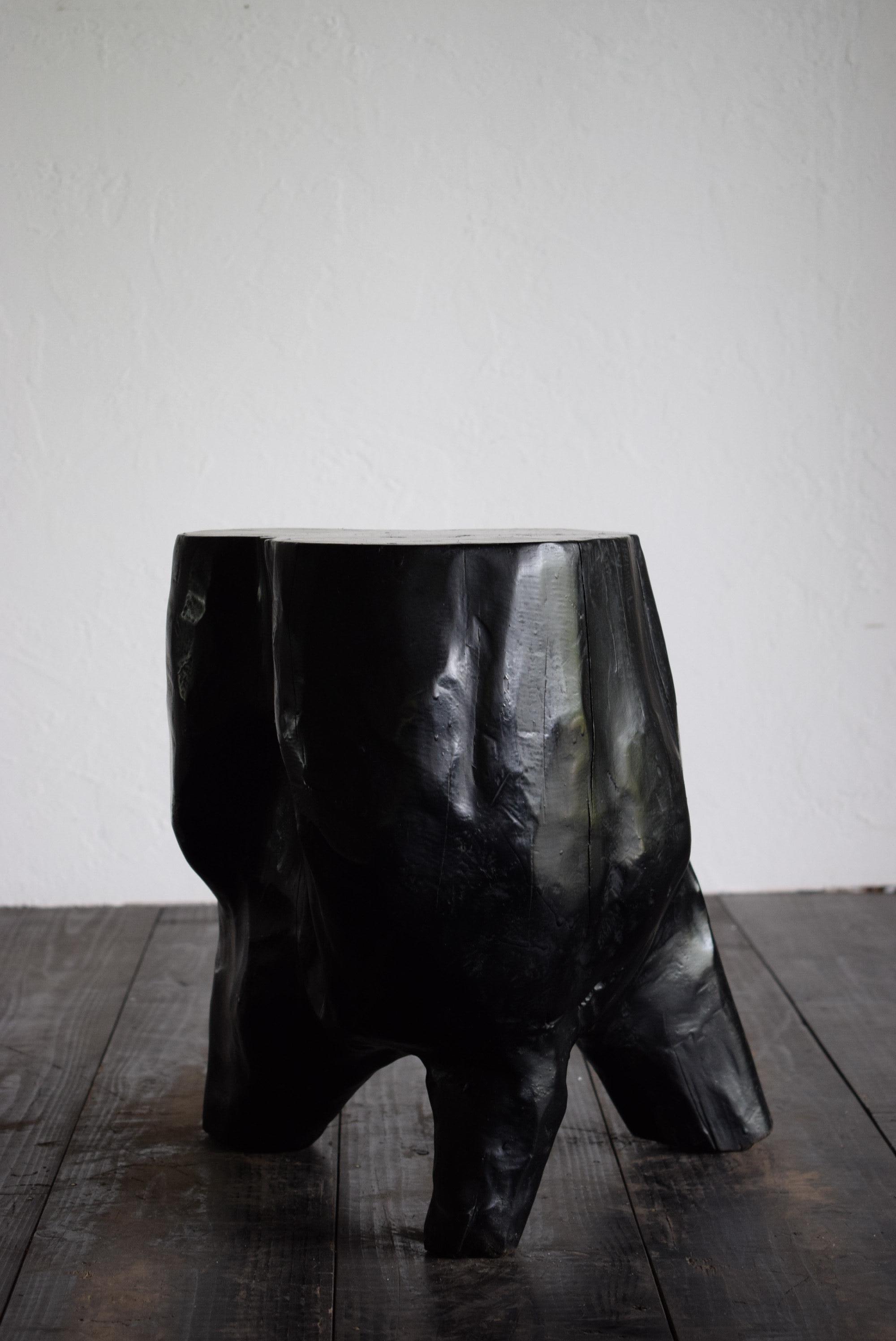Wood Japanese primitive stool / wabi-sabi stool / Flower stand