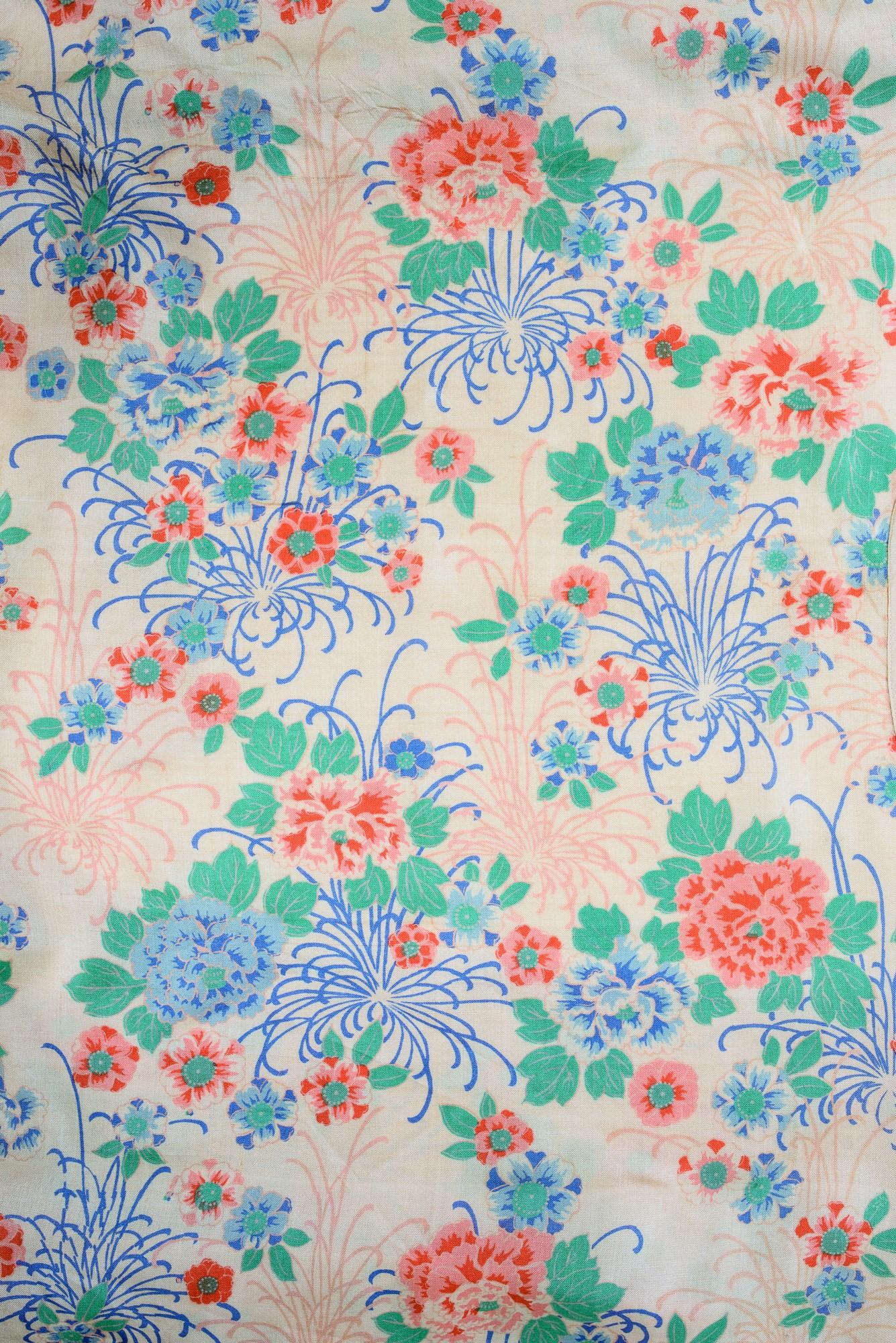 Japanese printed silk pajamas - France Circa 1935 For Sale 10