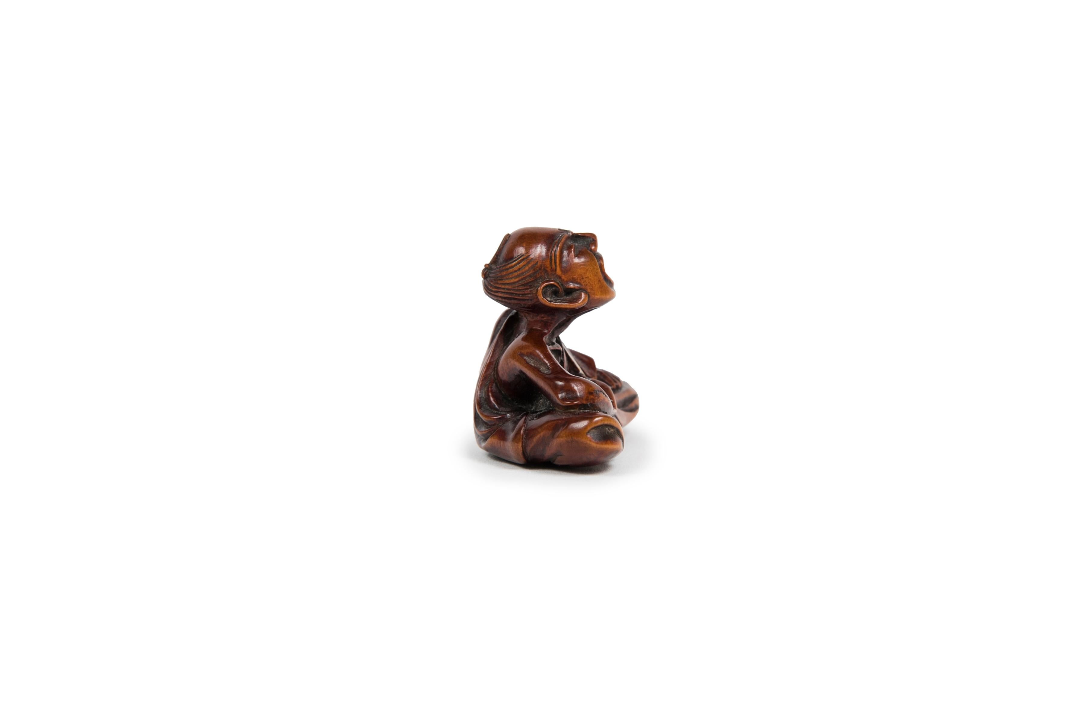 Japanese Professional sneezer Boxwood Netsuke In Good Condition For Sale In PARIS, FR