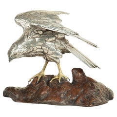 Japanischer Falken Okimono aus reinem Silber - Musashiya Company (Ozeki)