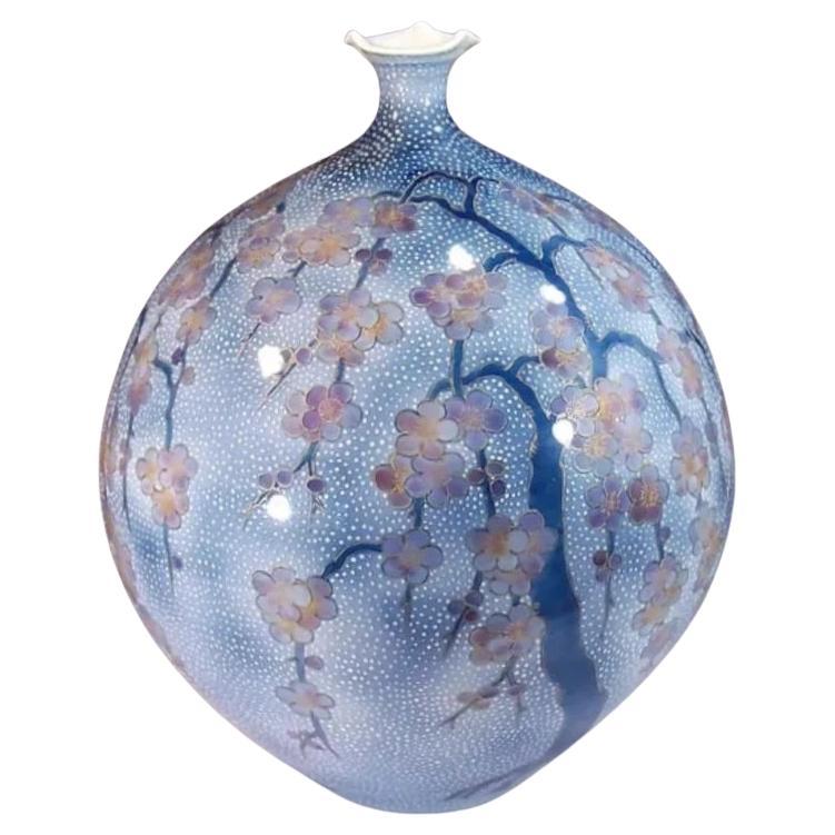 Japanische lila-blau-goldene Porzellanvase von Meisterkünstlermeister, 2 im Angebot