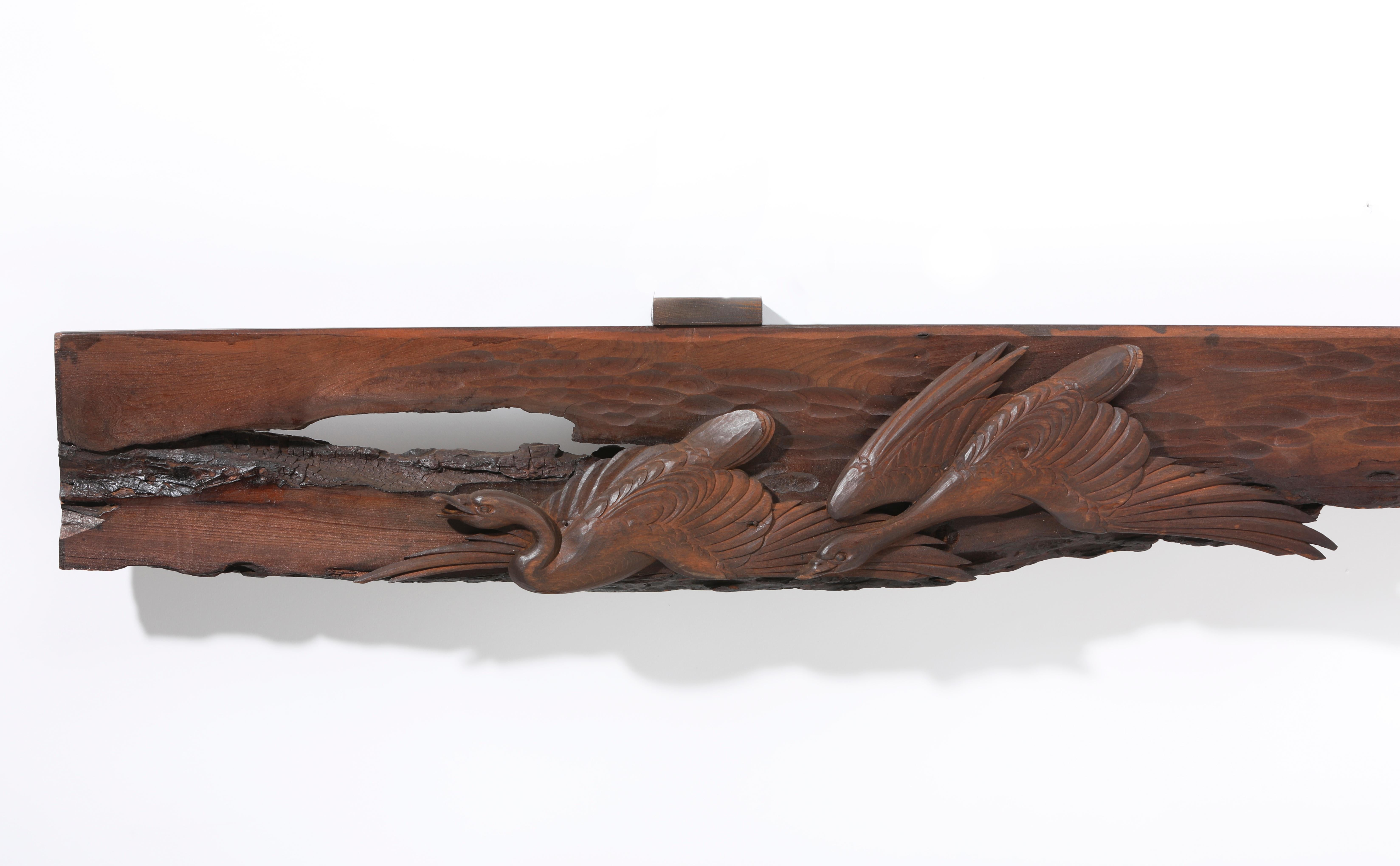 Japanische Ranma-Holzschnitzerei mit „Vogel im Flug“ und „langen Klingen aus Gras“ (Meiji-Periode) im Angebot