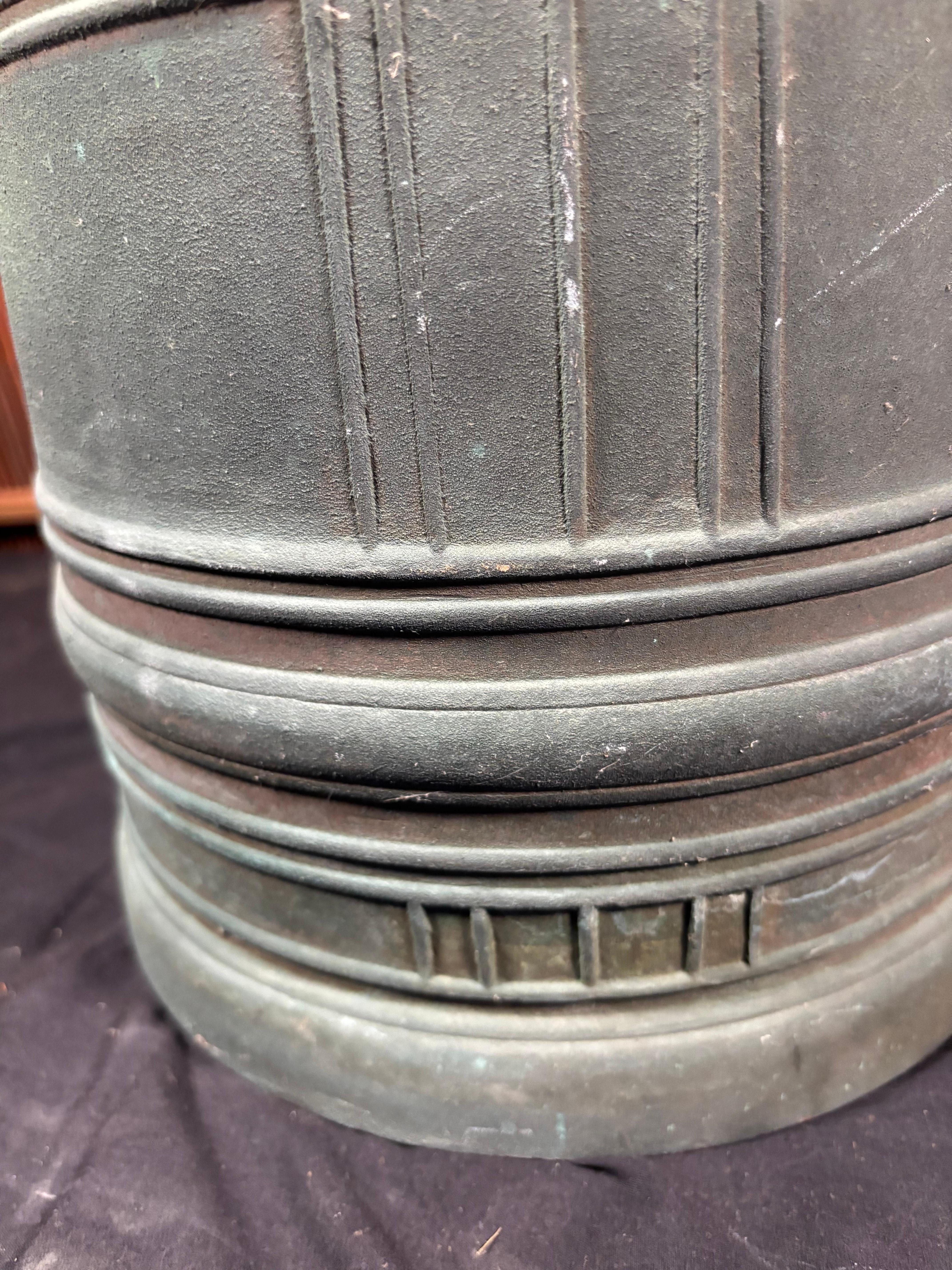 Cloche à feu japonaise en bronze antique du 19e siècle - Héritage familial unique en vente 3