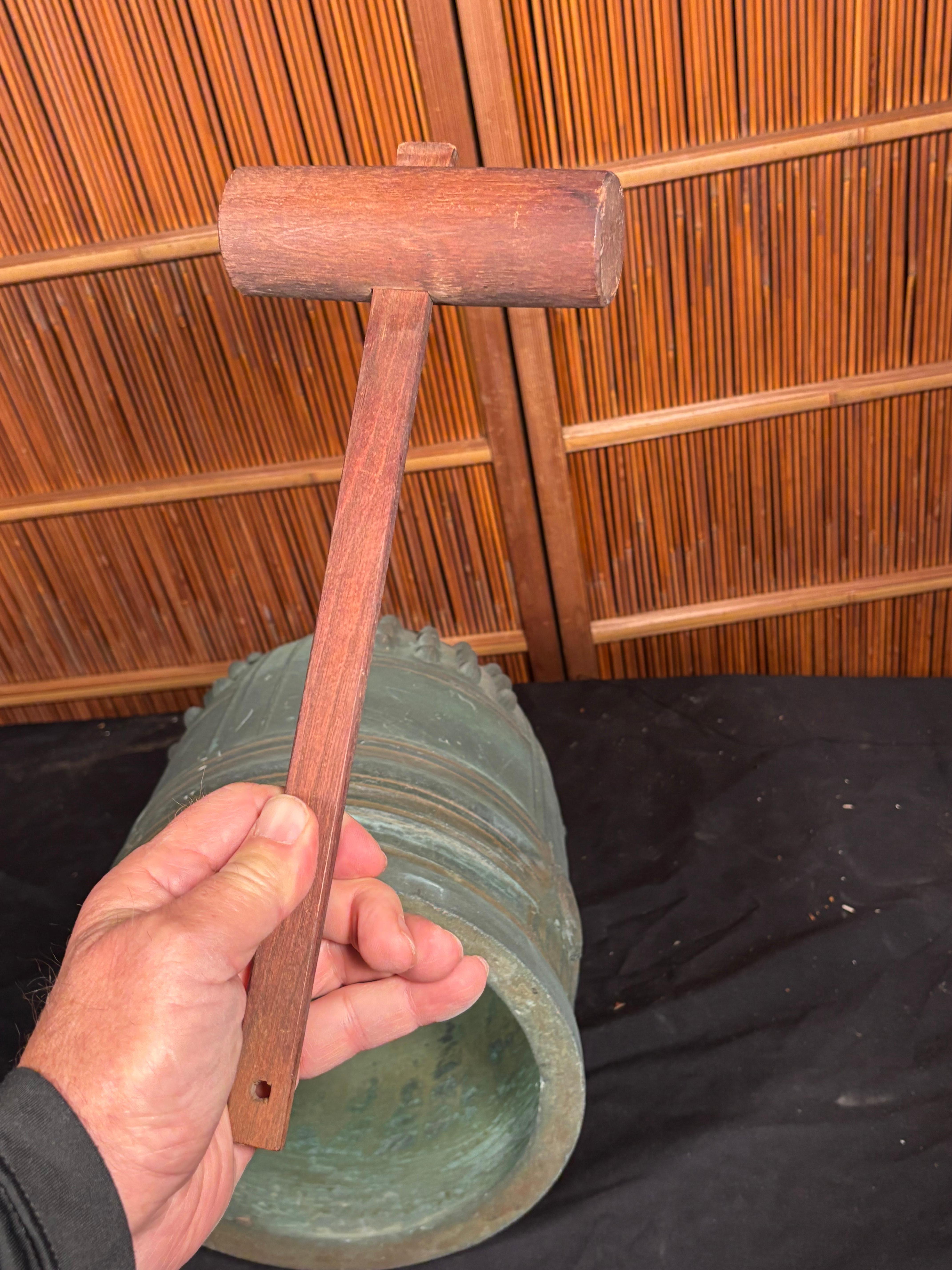 Cloche à feu japonaise en bronze antique du 19e siècle - Héritage familial unique en vente 7