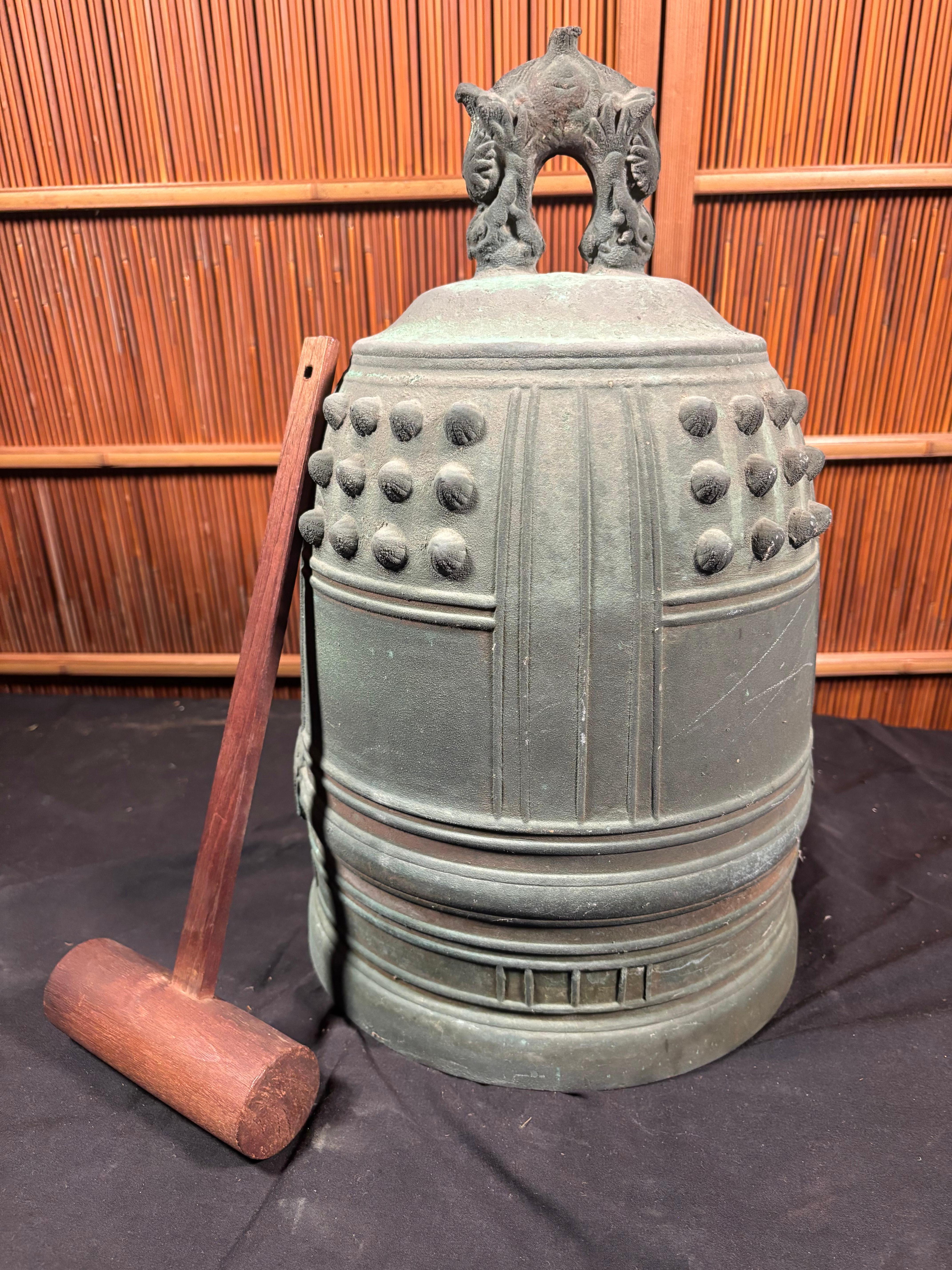Meiji Cloche à feu japonaise en bronze antique du 19e siècle - Héritage familial unique en vente
