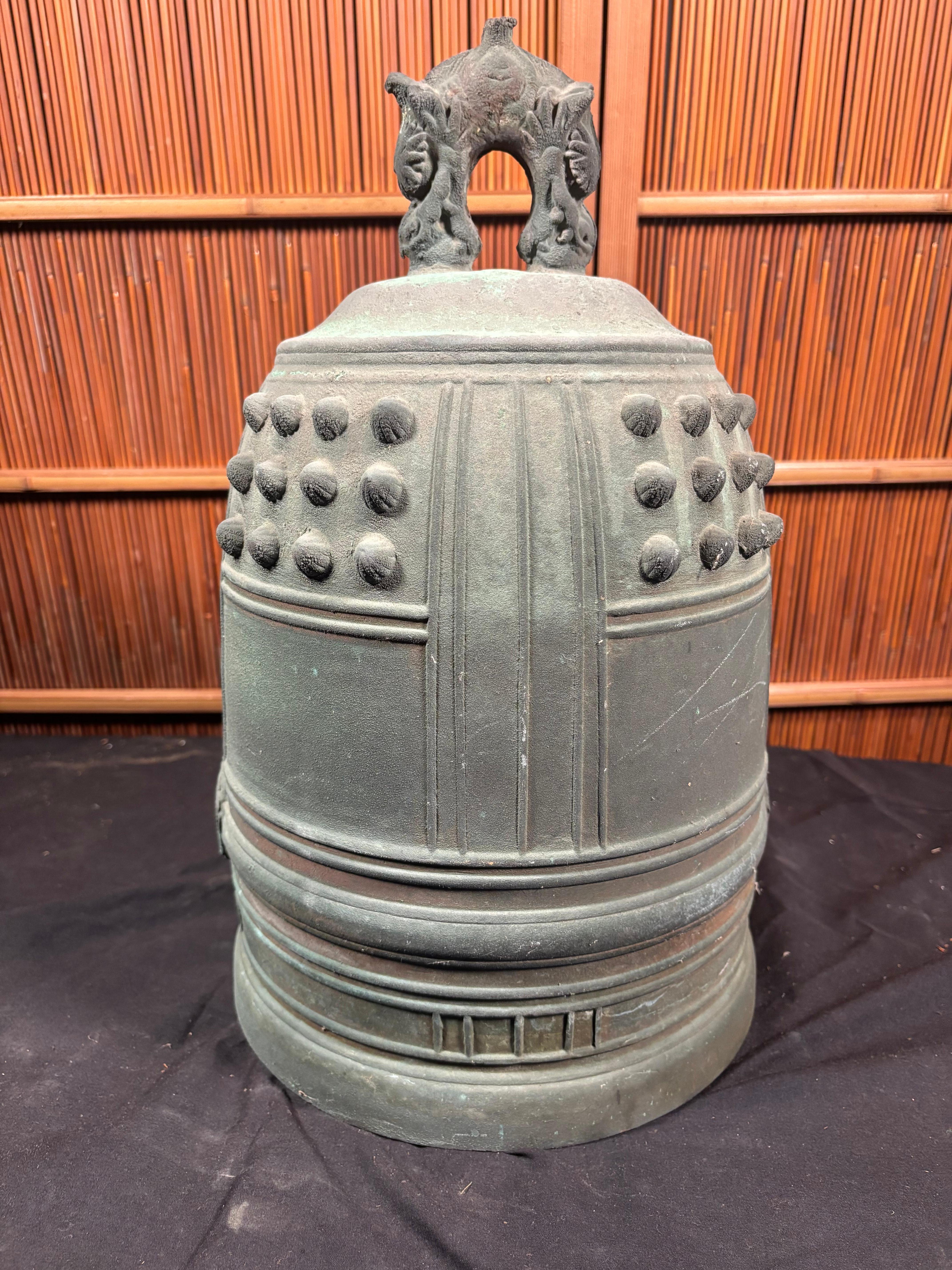Cloche à feu japonaise en bronze antique du 19e siècle - Héritage familial unique Bon état - En vente à South Burlington, VT