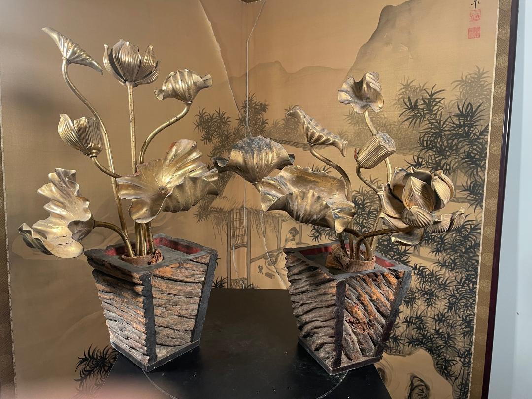 Japanese Rare Antique Pair Temple Gilt Lotus Flower Bouquets, Edo Period 19thc In Good Condition In South Burlington, VT