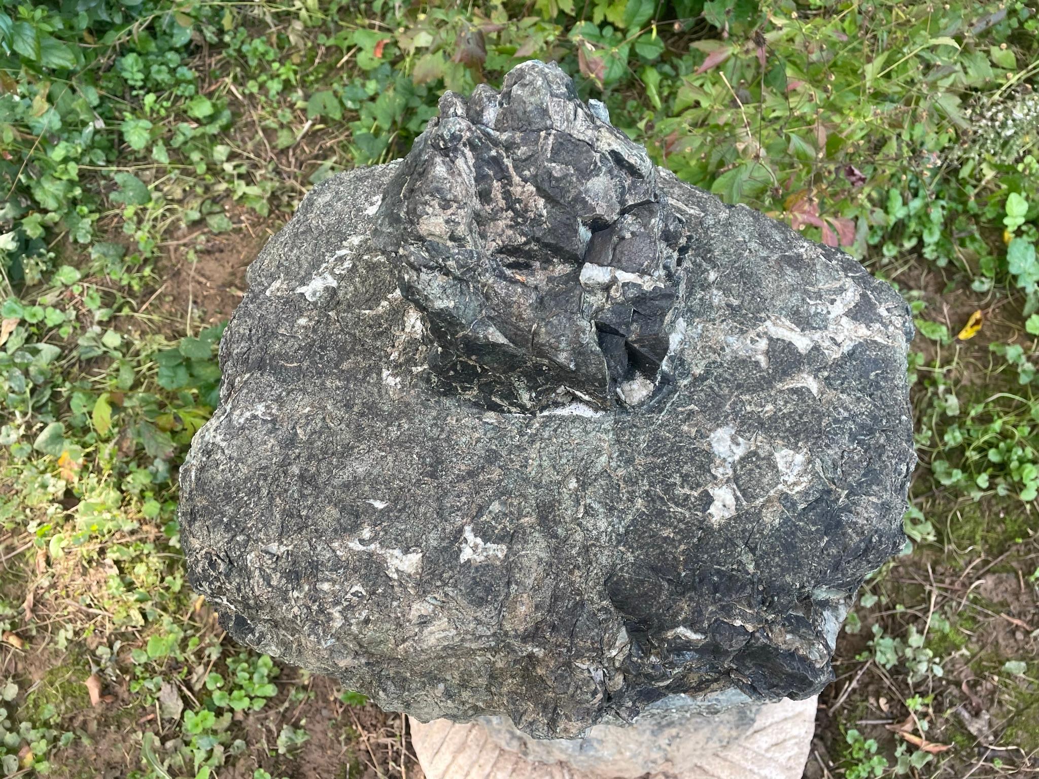 Japanese Rare Green Stone Spirit Mountain Lantern 2