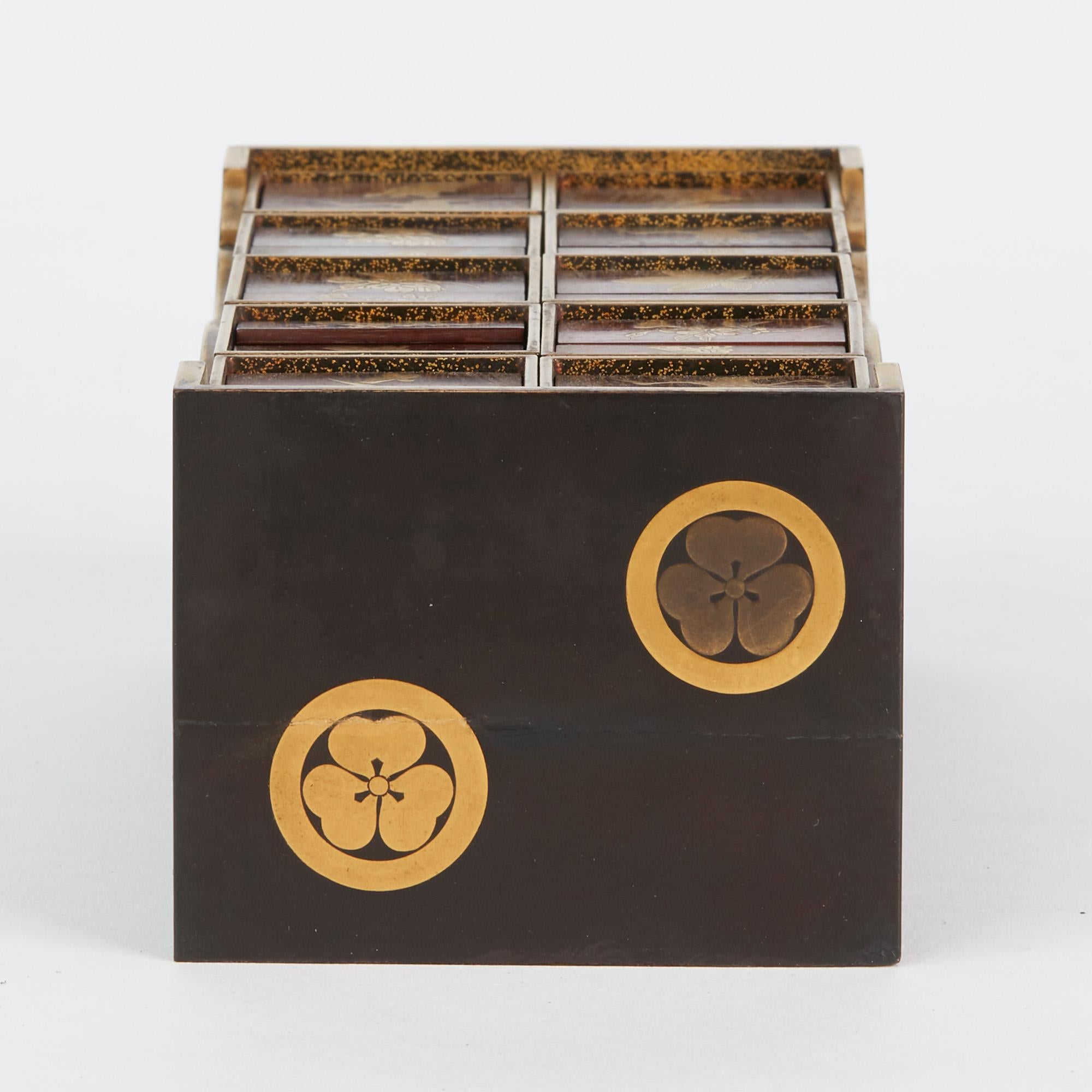 Japanese Rare Lacquered Wood Sensory Game, 19th Century 10