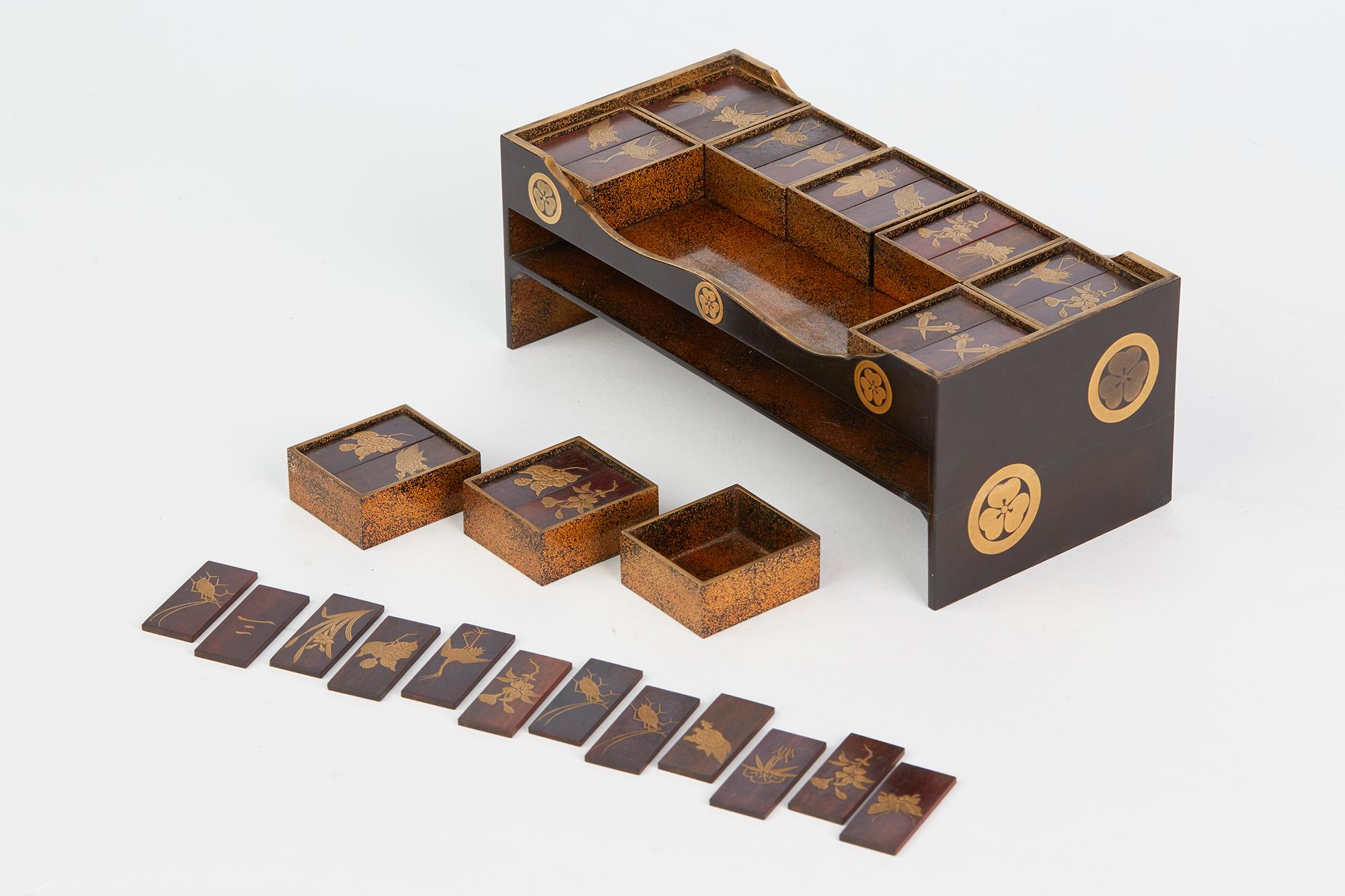 Japanese Rare Lacquered Wood Sensory Game, 19th Century 1