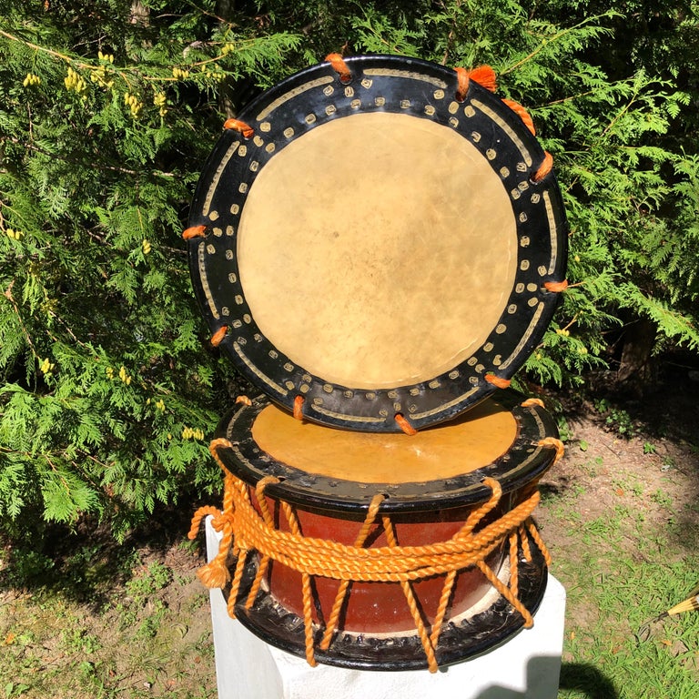 Japanese Rare Pair of Gong Drums, Rich Red and Black Lacquer
