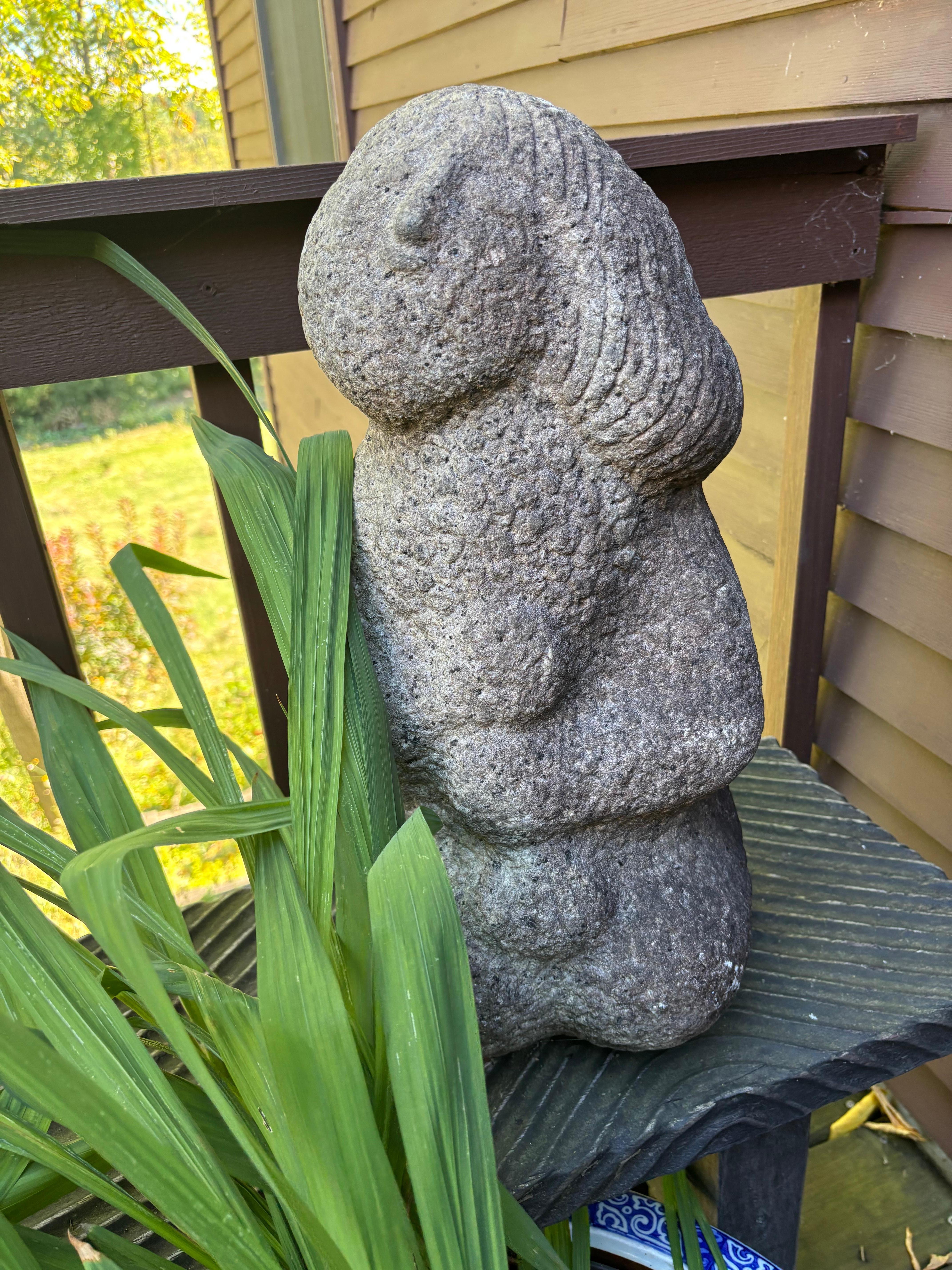 Edo Rare Japonais Serein Pierre sculptée Shinto Riz Prospérité Déesse , 19e siècle en vente