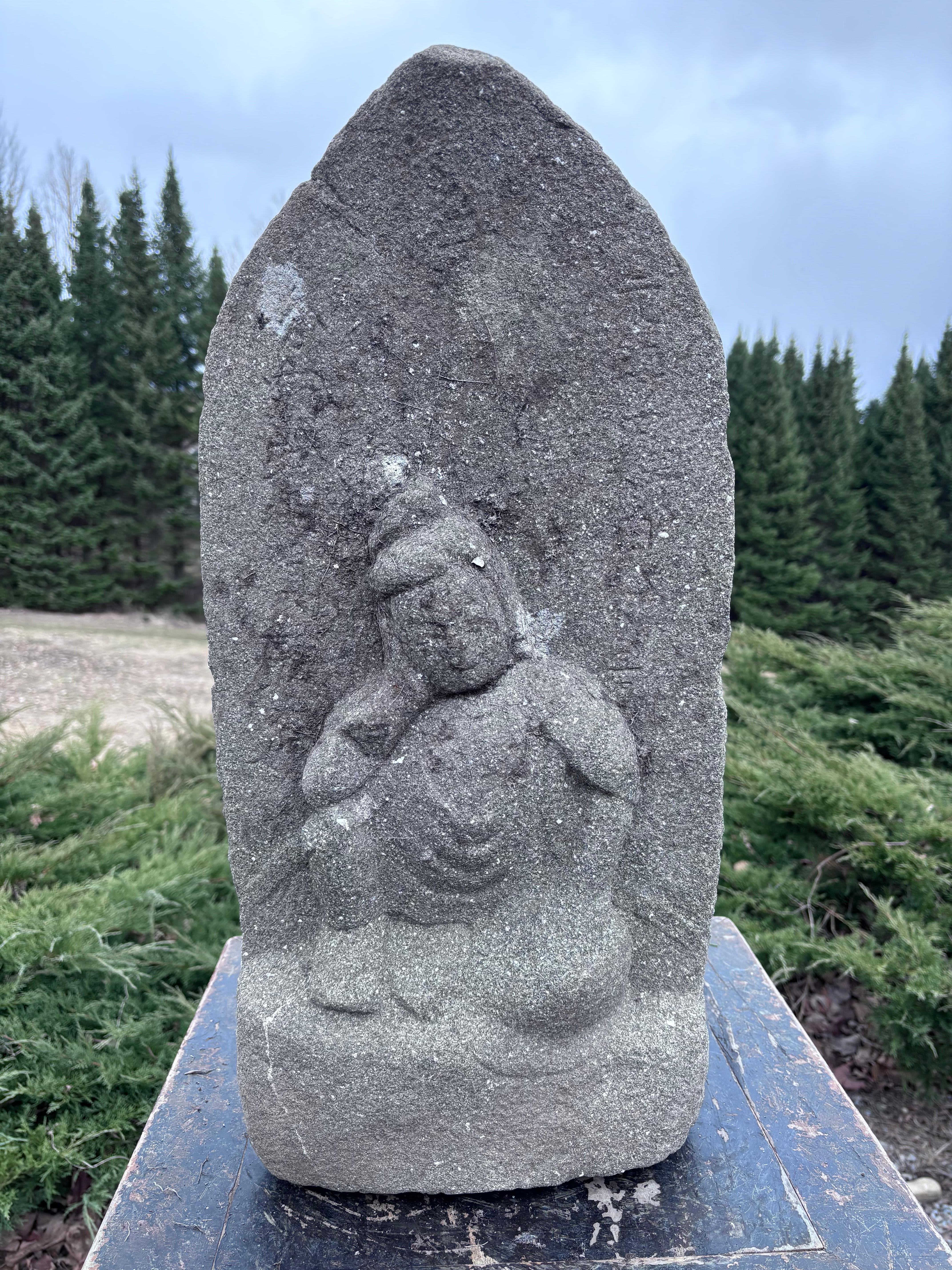 Japonés grande  Antiguo Jardín de Piedra Kanon Guan Yin en Ease Real S. XIX, firmado Edo en venta