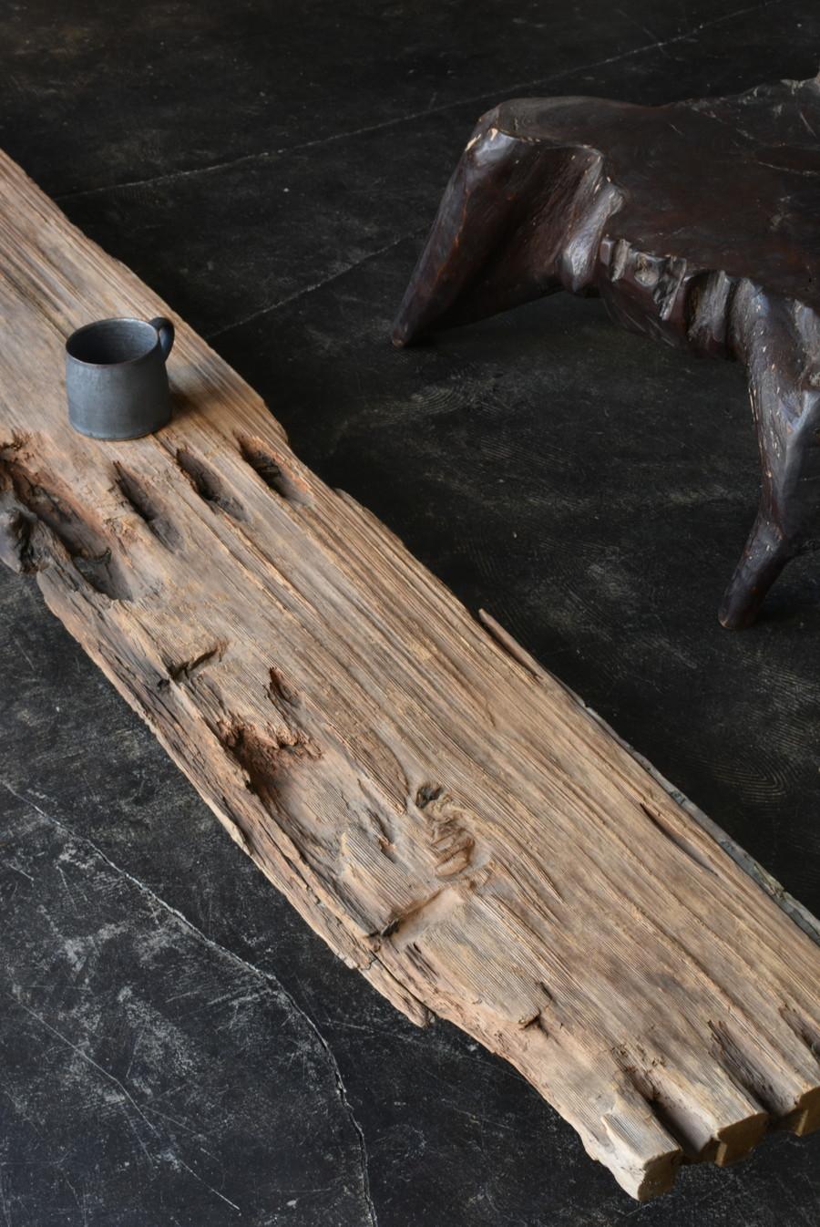 Japanese Rare Wabi Sabi Antique Wooden Low Table/Coffee Table/1868-1920 In Good Condition In Sammu-shi, Chiba