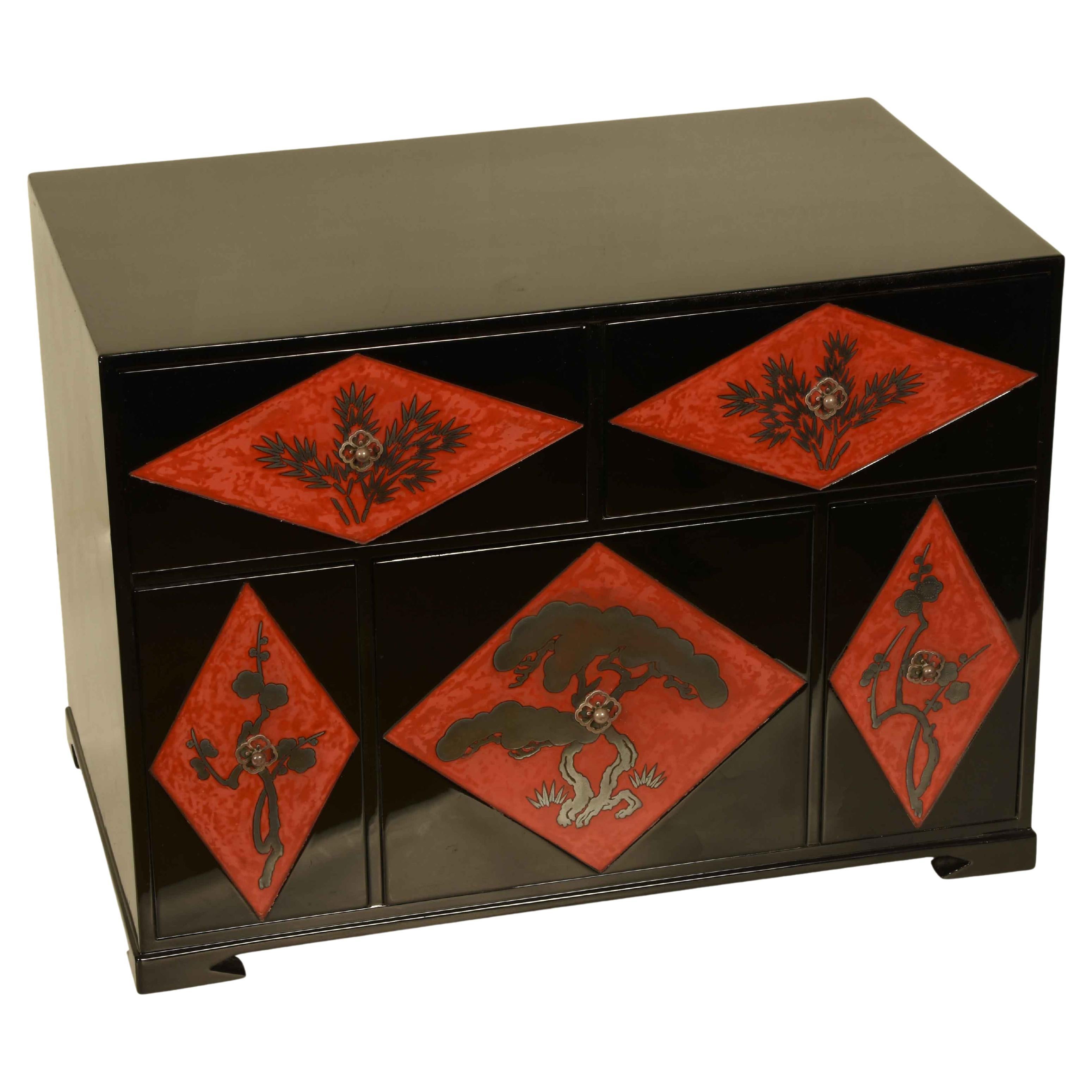 Japanese Red and Black Lacquer Chest with Silver Maki E Design, Taisho Period