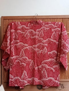 Japanese red and white Haori Kimono Coat for Women with Silk Shibori 1970s