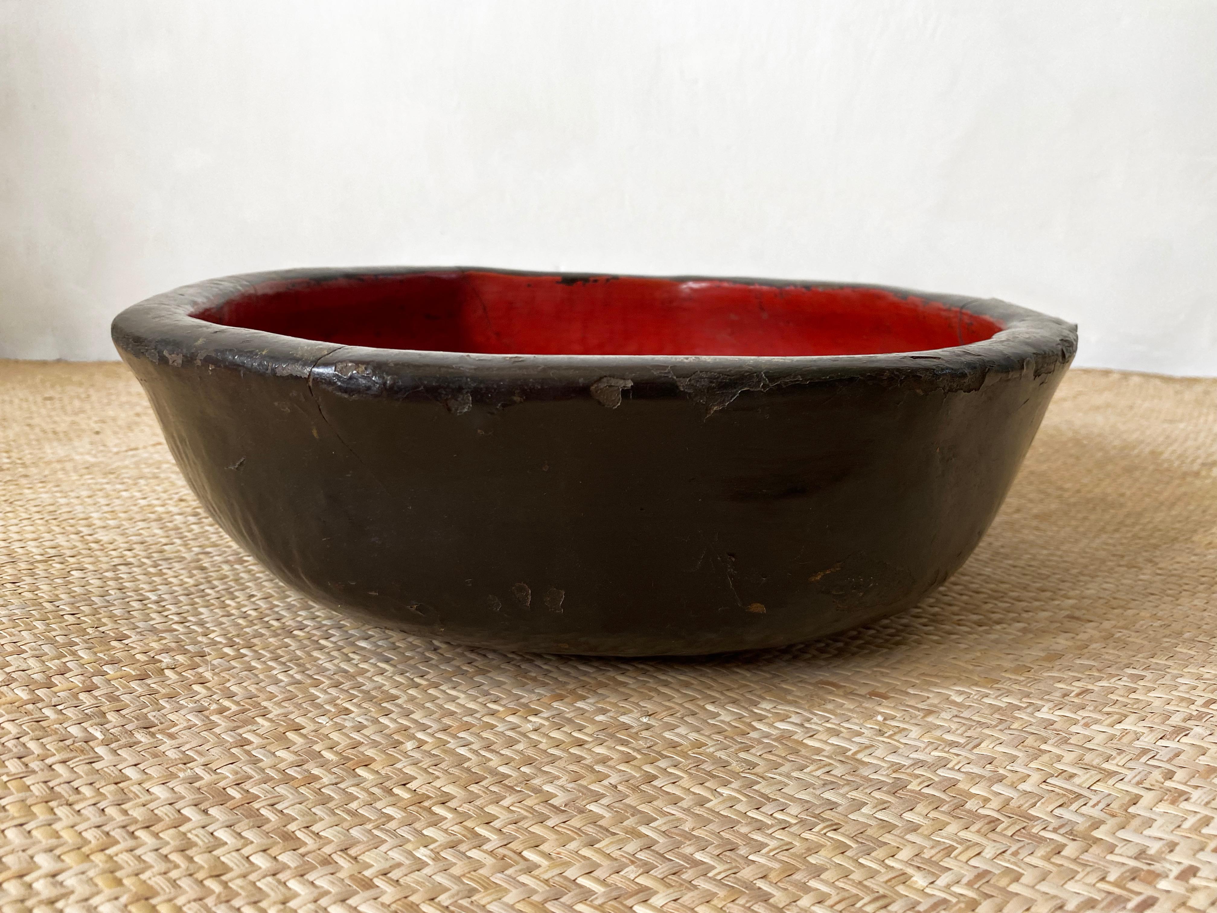 Rattan Japanese Red & Black Lacquer Bowl, Early 20th Century For Sale