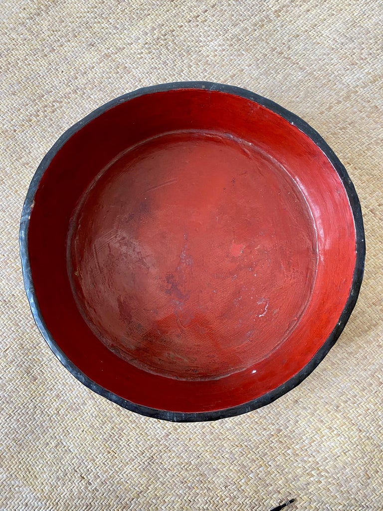 Meiji Large Japanese Red & Black Lacquer Wooden Bowl, Early 20th Century For Sale