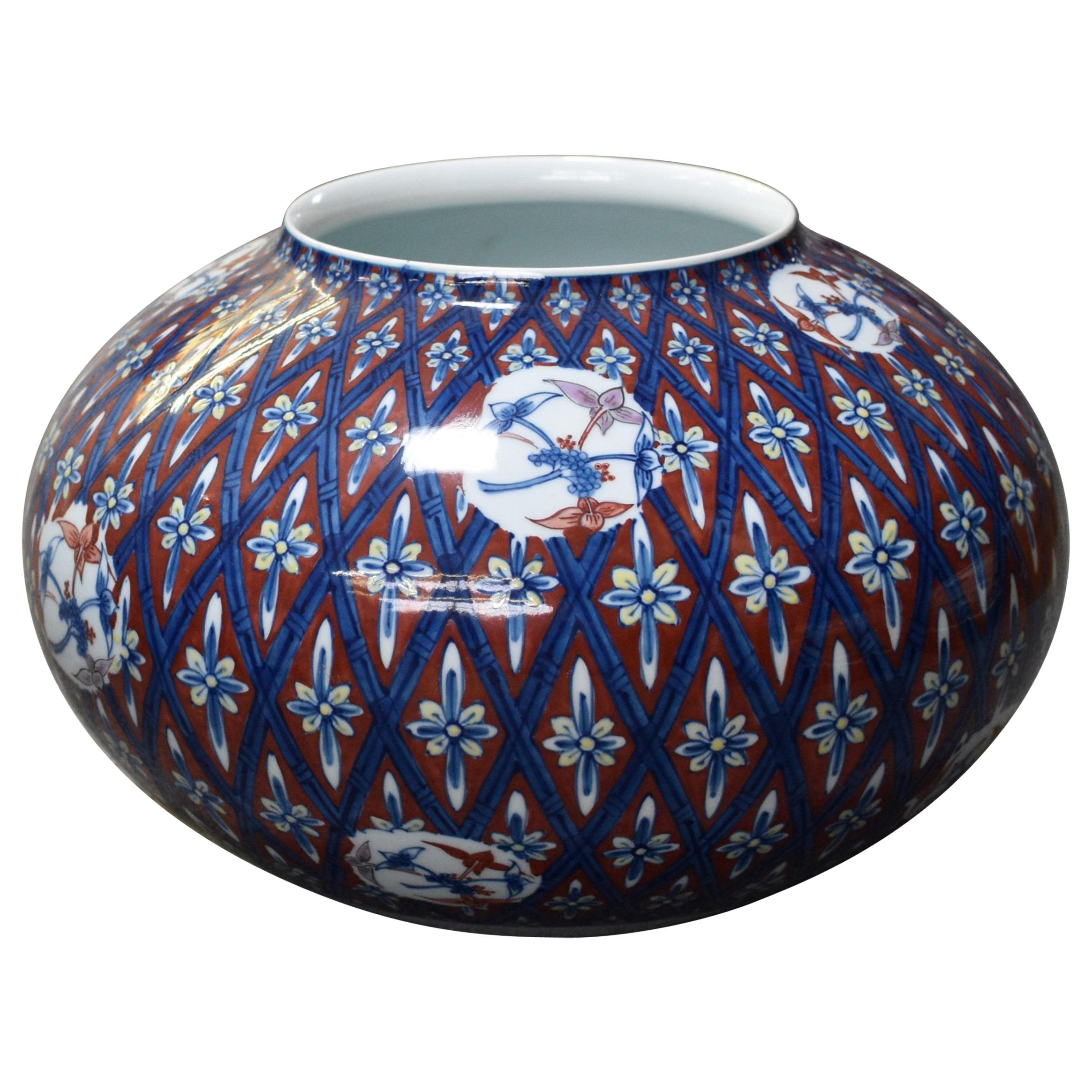 Vase japonais contemporain en porcelaine bleu, rouge et blanc par un maître artiste, 3 pièces
