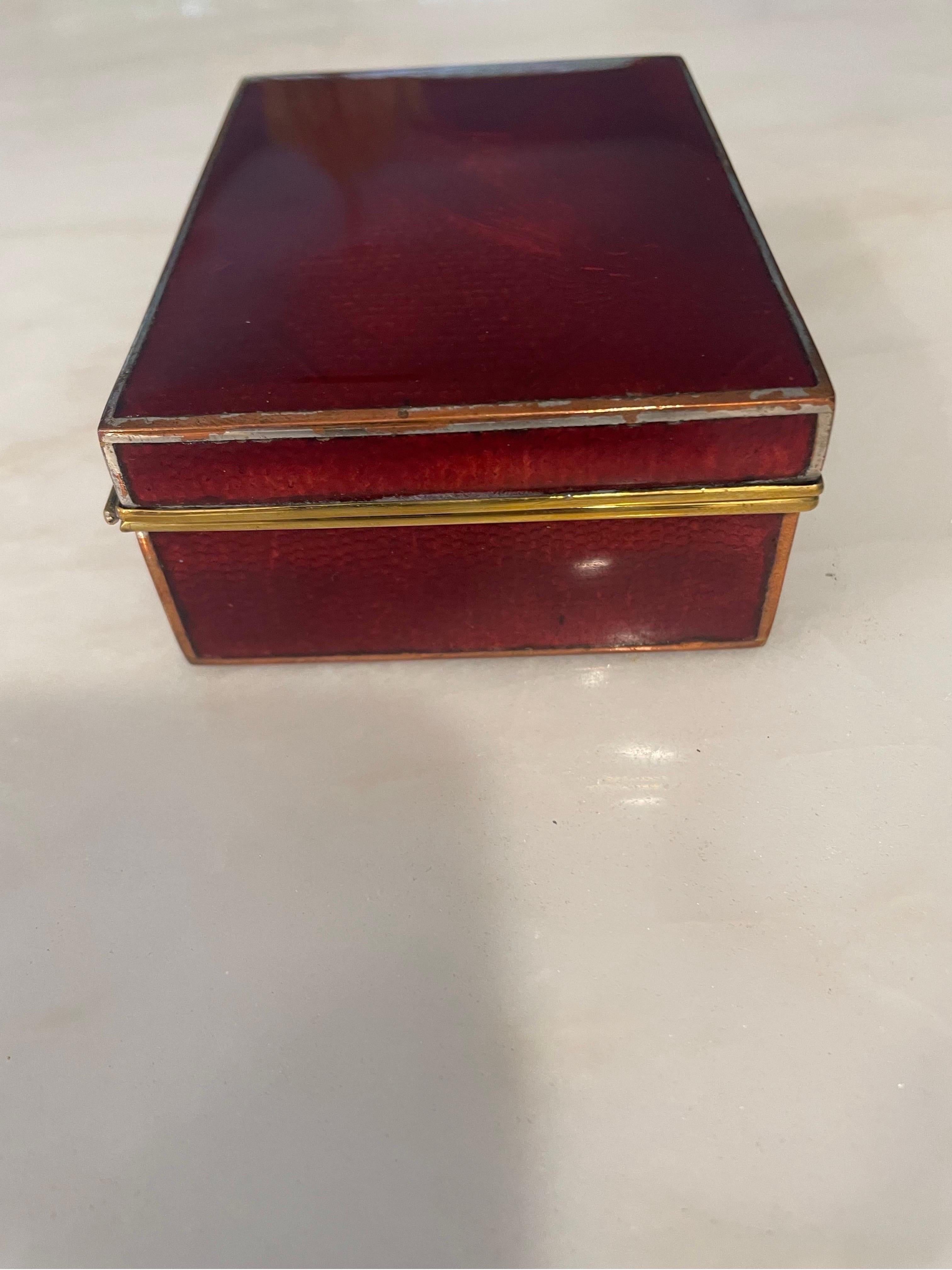 Japanese Red Enamel box  For Sale 2