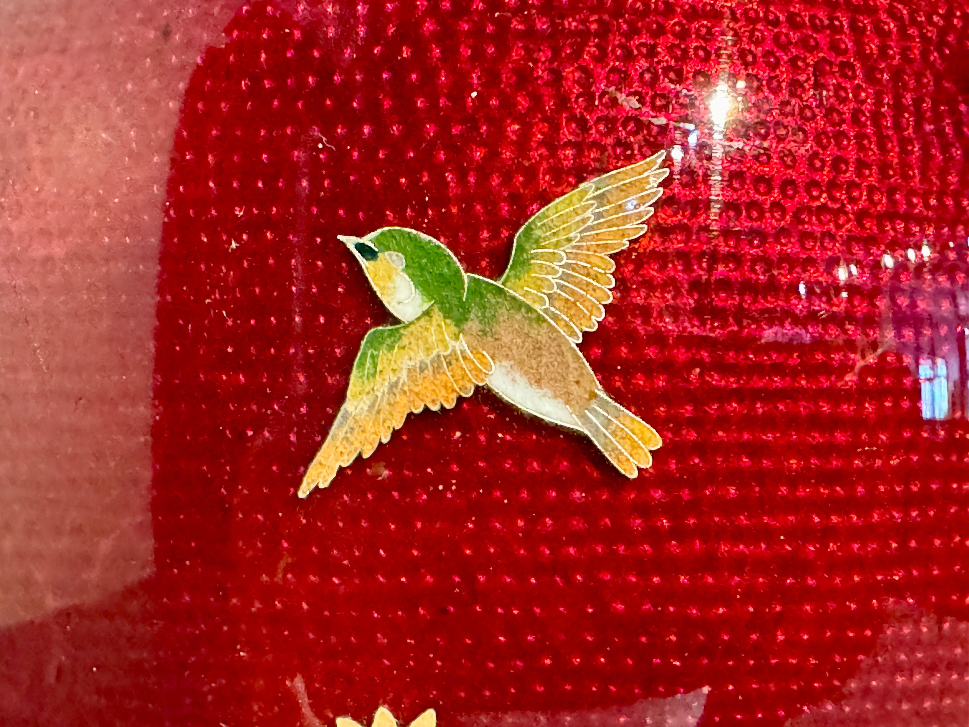 Japanese Red Ginbari Cloisonne Vase, Meiji Period, circa 1900, Japan 3