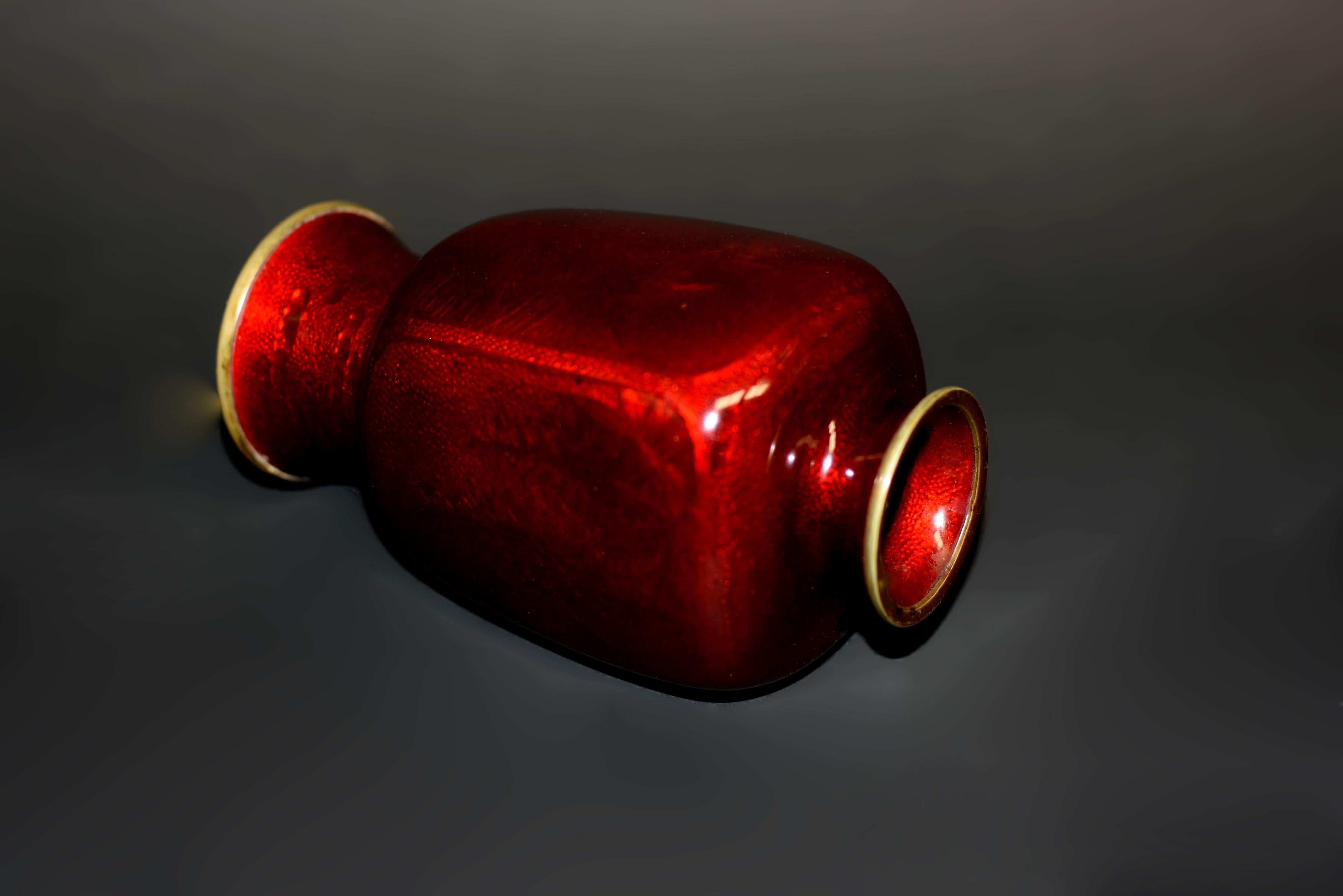 20th Century Japanese Red Ginbari Cloisonne Vase Unique For Sale