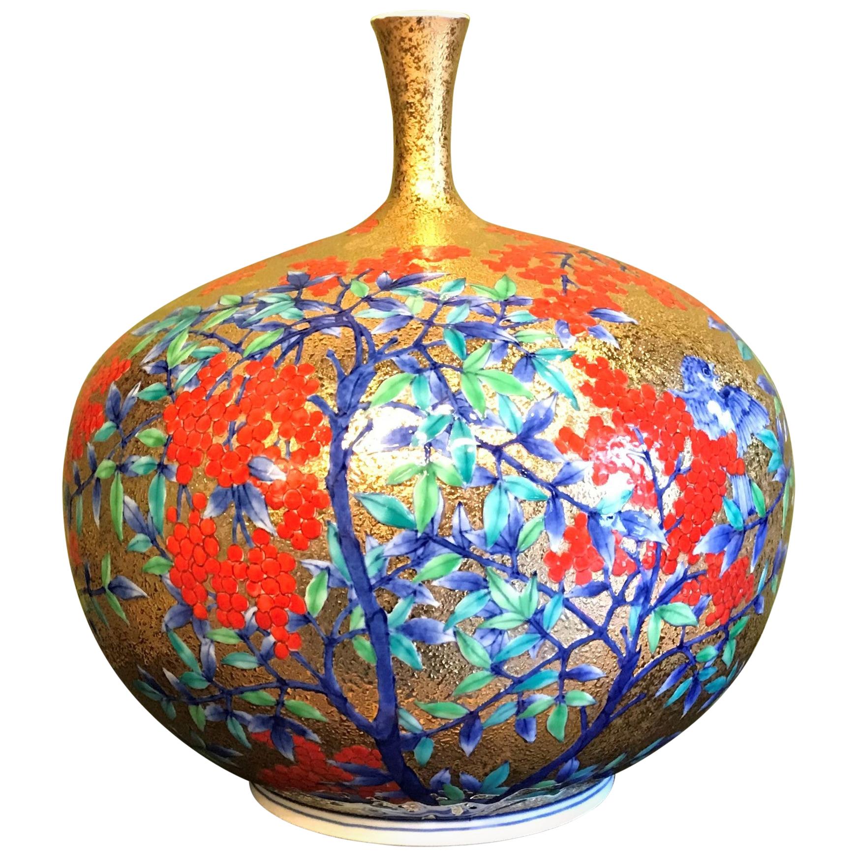 Gilded Japanese Red Porcelain Vase by Contemporary Master Artist For Sale at 1stDibs