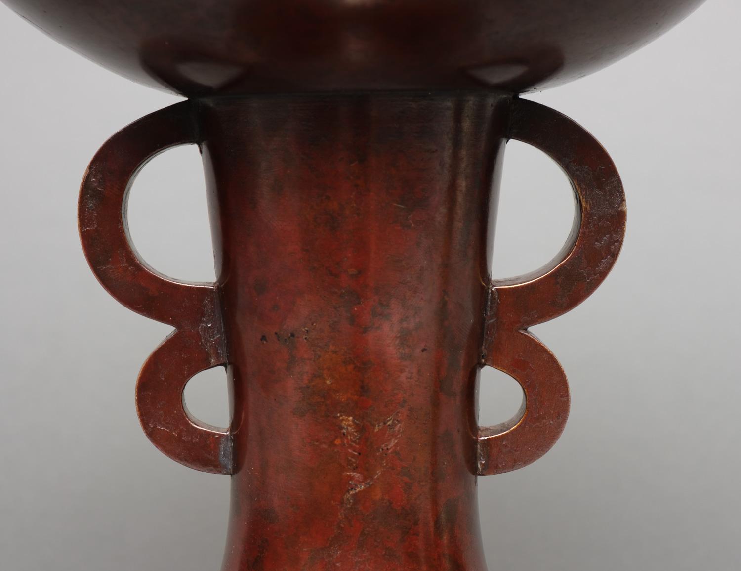 Japanese Red Patinated Bronze Vase by Nakajima Yasumi II 二代中島保美 In Good Condition For Sale In Amsterdam, NL