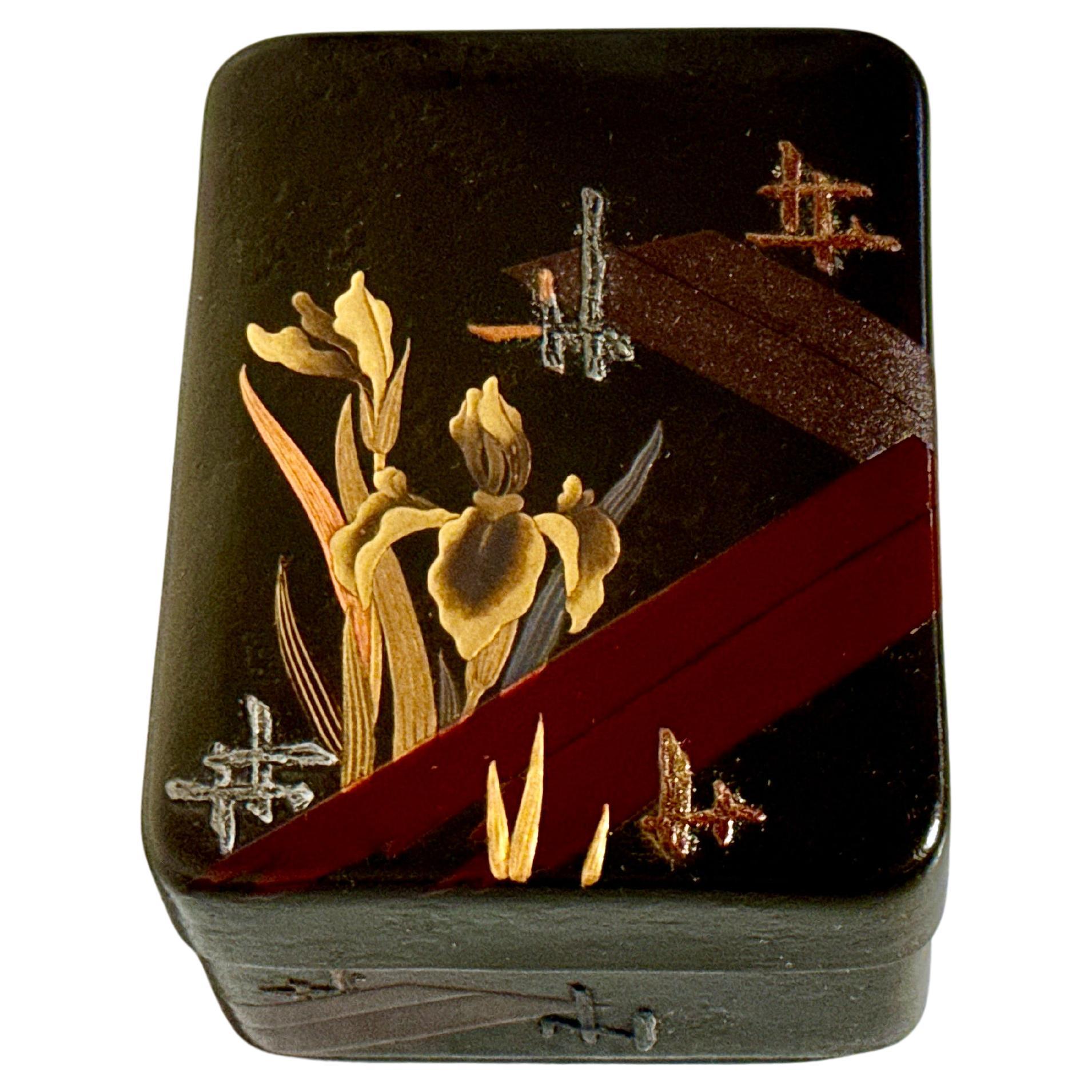 Japanese Rinpa Lacquer Box, "Irises at Yatsuhashi", by Santo Kyosui, Edo Period For Sale