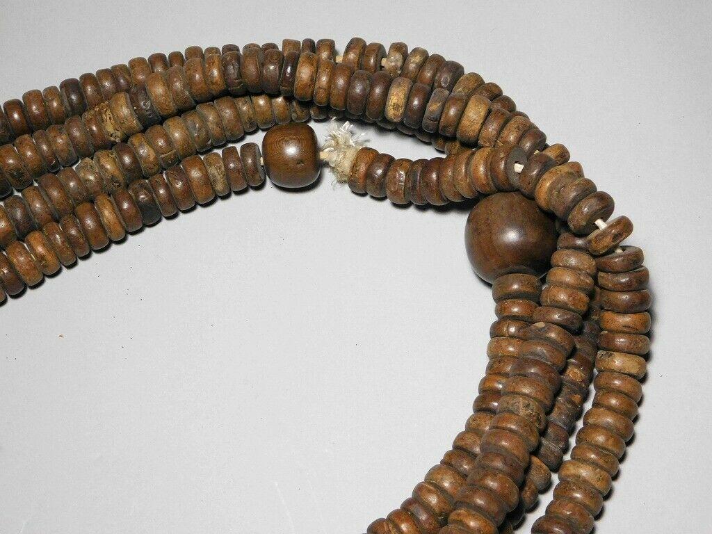 Meiji Japanese Rosewood Temple Mala Prayer Beads 800 Beads, 19th Century