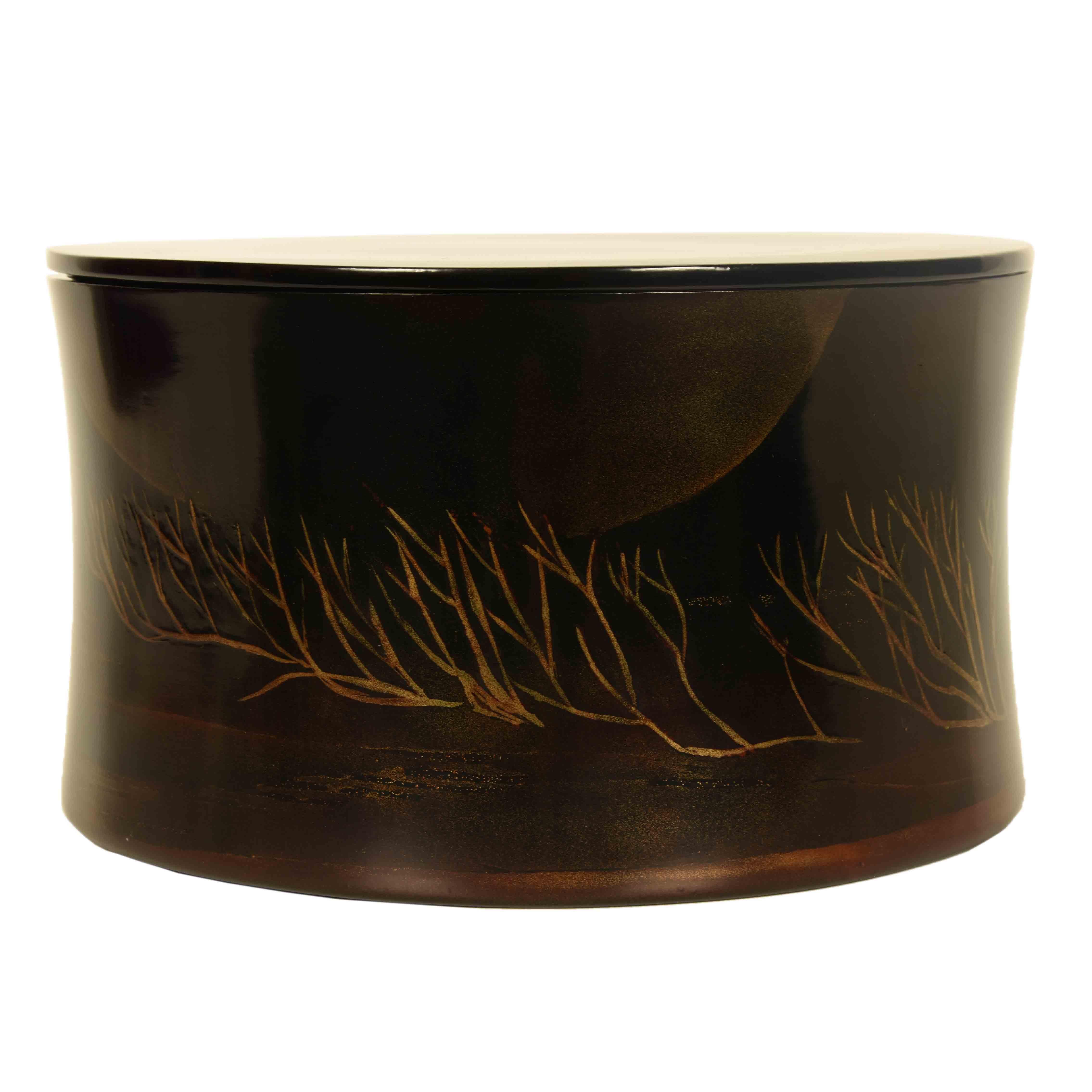 Japanese Round Lacquer Storage Box with Inlaid Abalone Shell In Good Condition In Prahran, Victoria