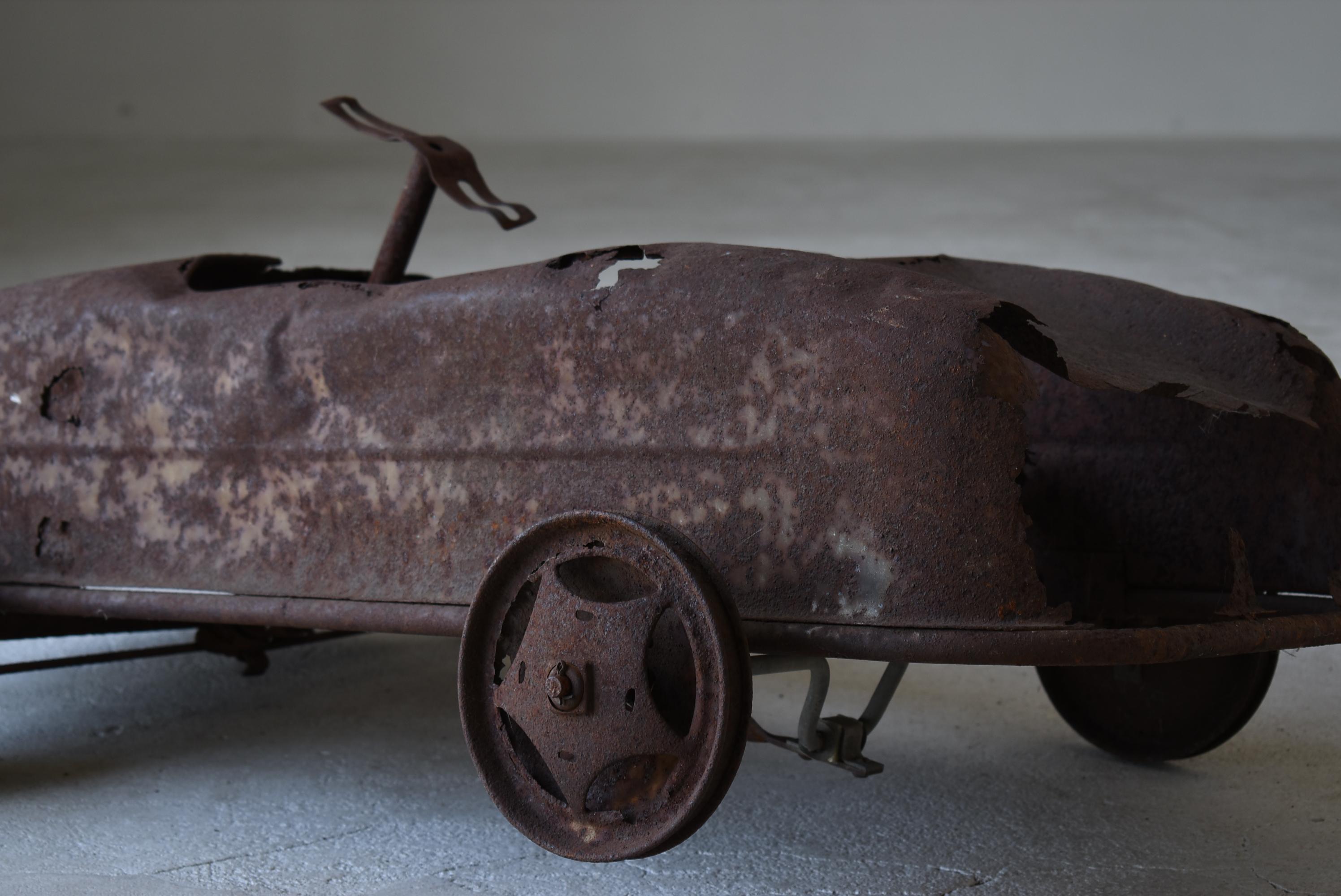 Japanese antique Rusted Car Toys 1940s-1970s/Figurine Object Wabisabi decor In Good Condition In Sammu-shi, Chiba
