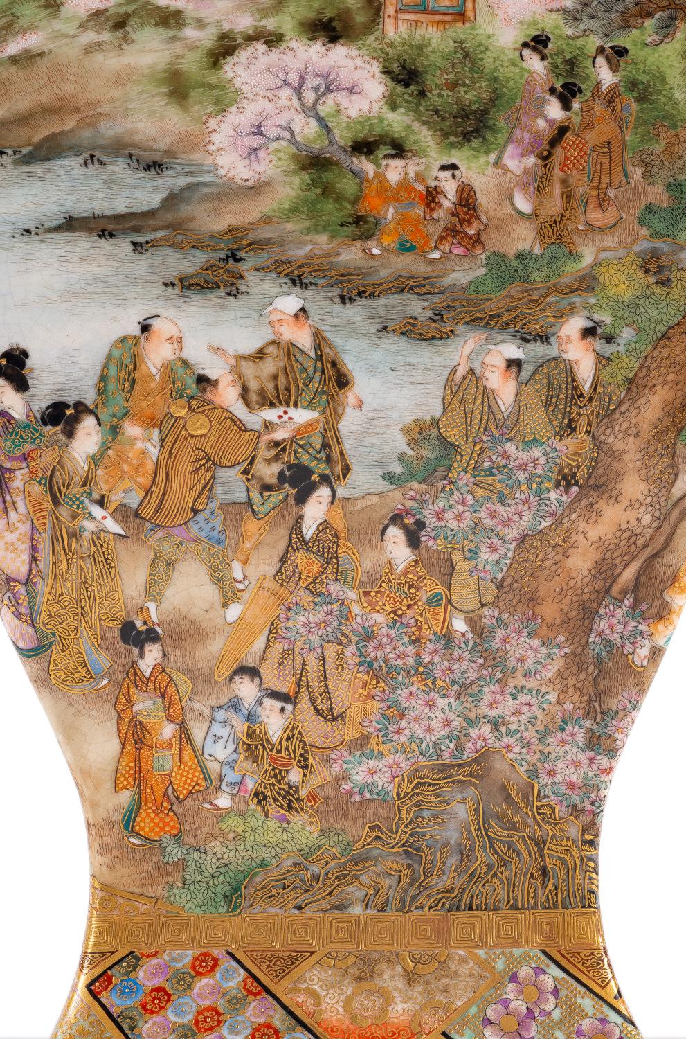 Japanese Ryozan Satsuma Vase, Meiji Perod, 1868-1912 In Good Condition In Brighton, Sussex