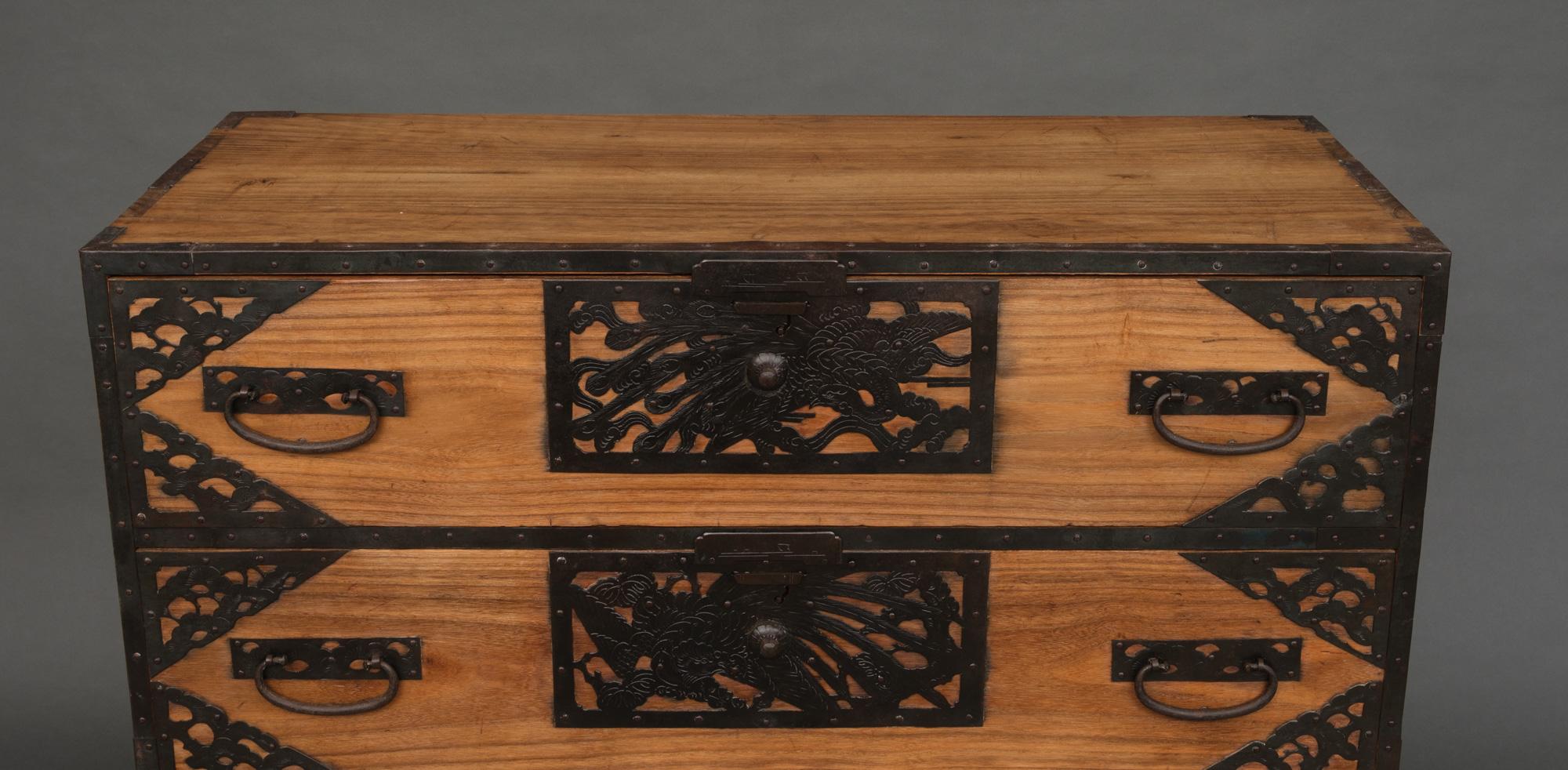 Hand-Crafted Japanese Sado ishô dansu 衣装箪笥 (cabinet of drawers) with elaborate hardware For Sale