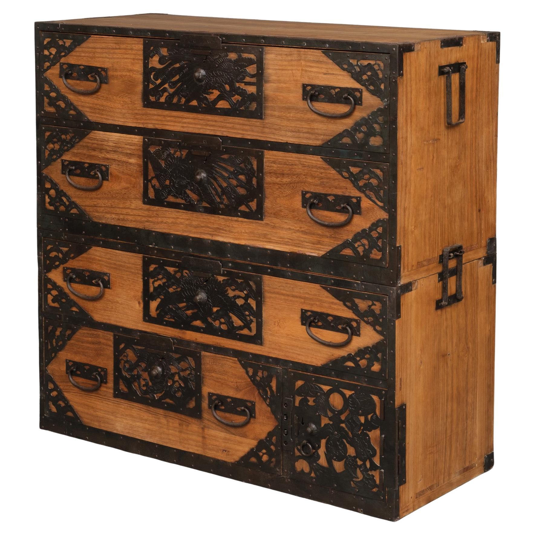 Japanese Sado ishô dansu 衣装箪笥 (cabinet of drawers) with elaborate hardware For Sale