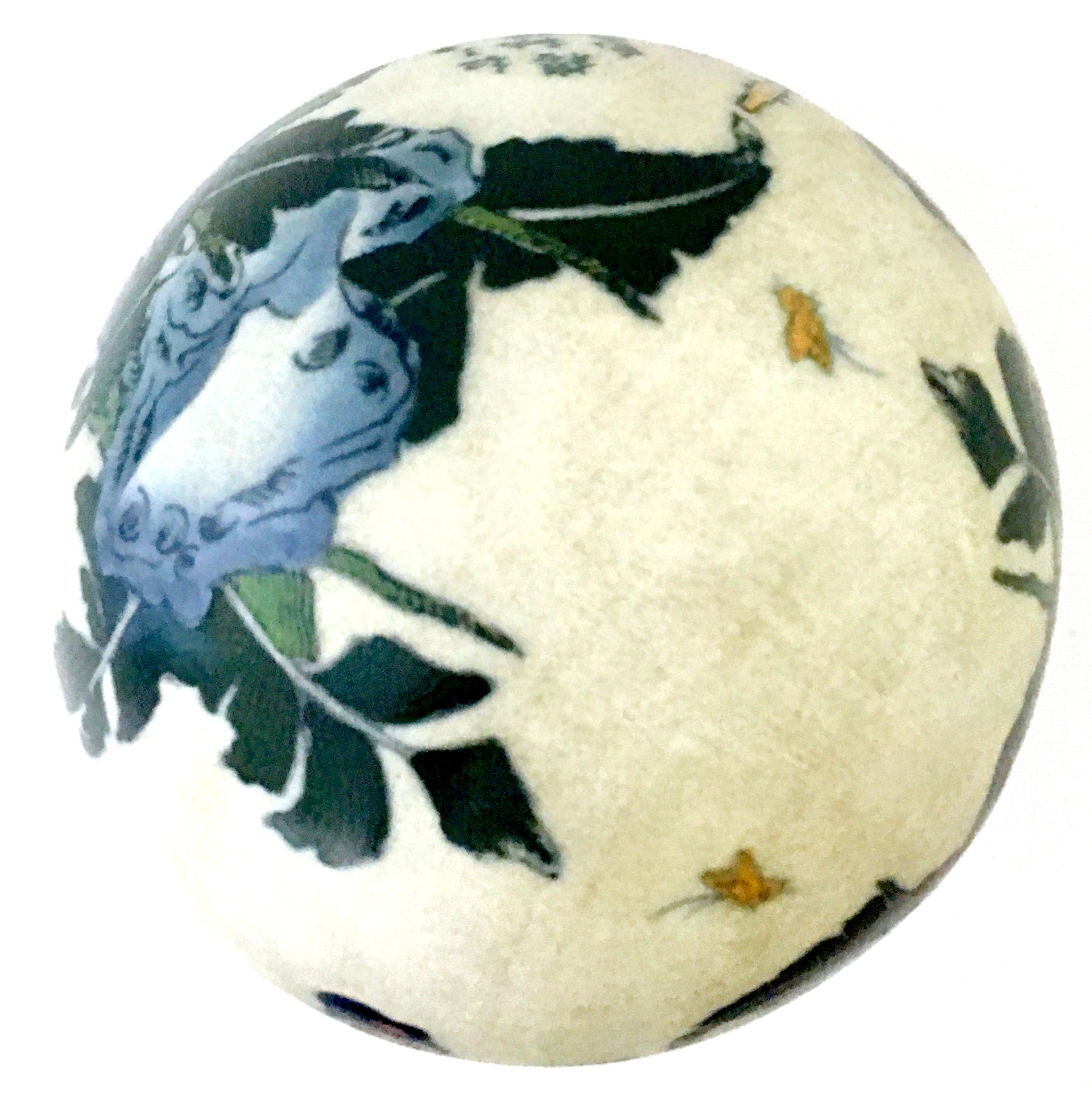 20th Century Japanese Satsuma Ceramic Geisha Sphere Sculpture & Stand For Sale 4