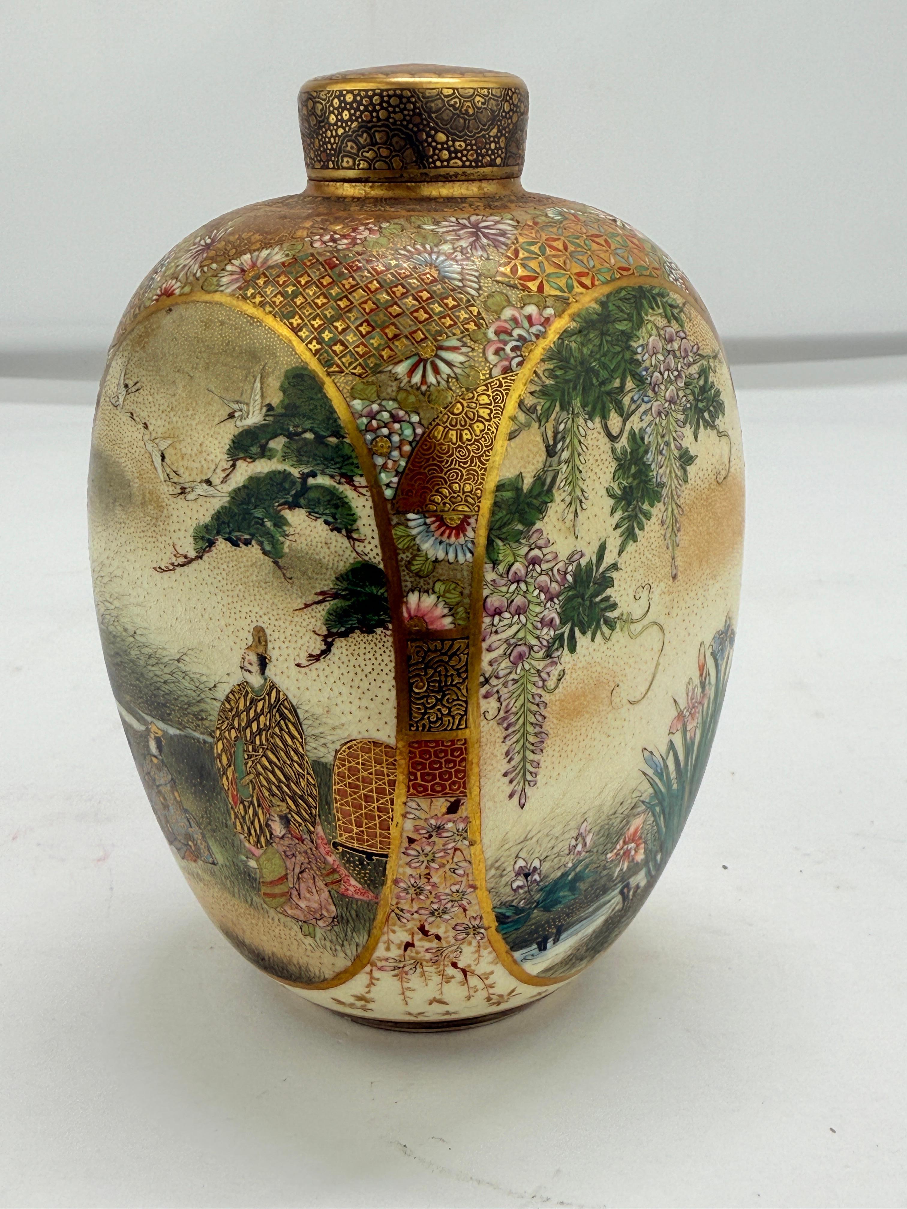 19th Century Japanese Satsuma Earthenware Four-Panel Tea Caddy, Ryuzan - Kyoto, Meiji-Taisho For Sale