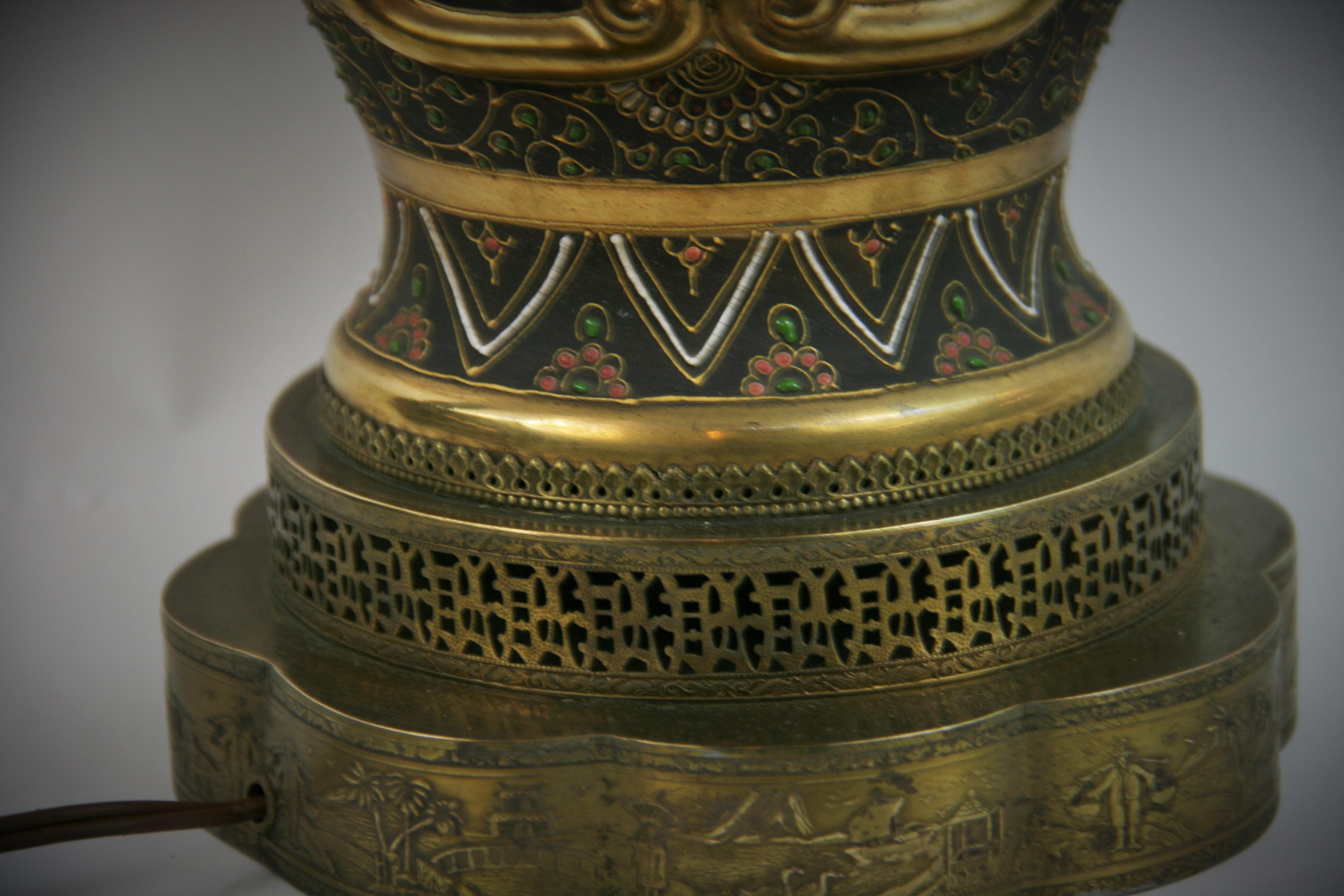Début du 20ème siècle Antique Japanese Satsuma Porcelain  Lamp, circa 1920s en vente
