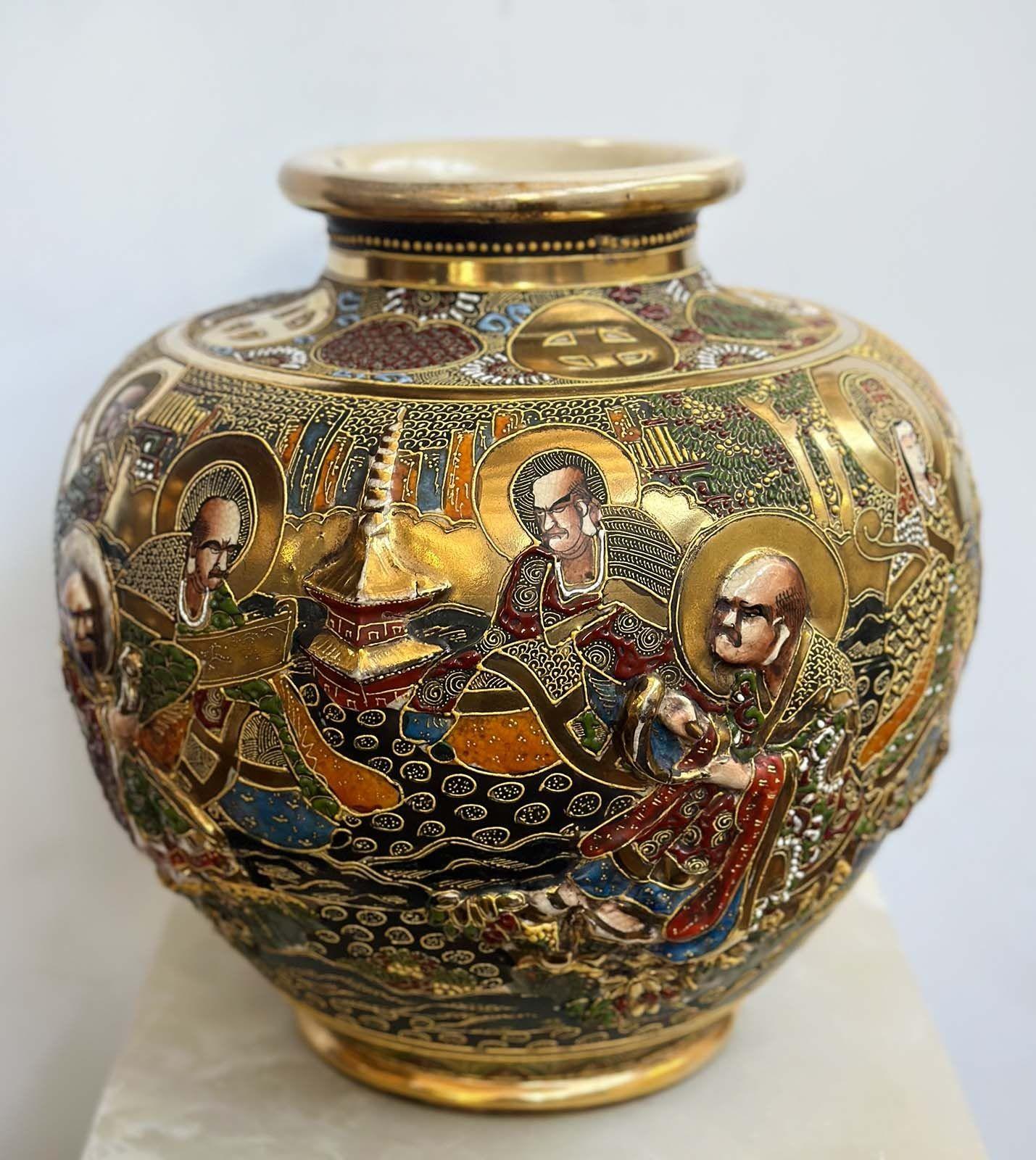 Japanese Satsuma Gilt Porcelain Immortals Vase, c. 1900's In Good Condition For Sale In Los Angeles, CA