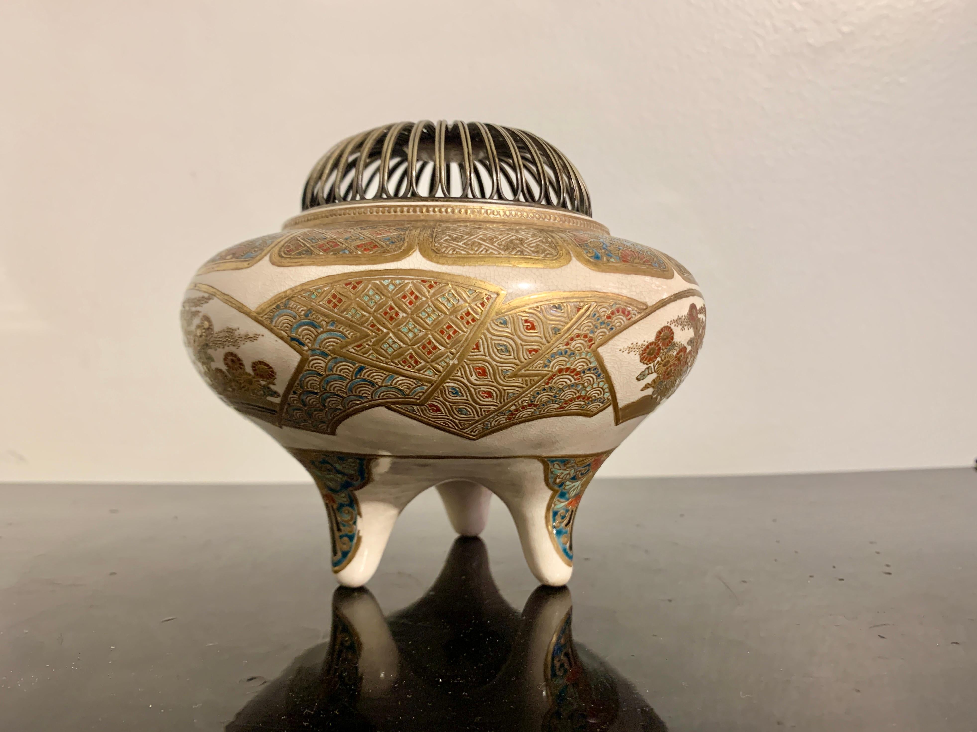 Japanese Satsuma Incense Burner, Koro, Meiji Period, Late 19th Century, Japan In Good Condition For Sale In Austin, TX