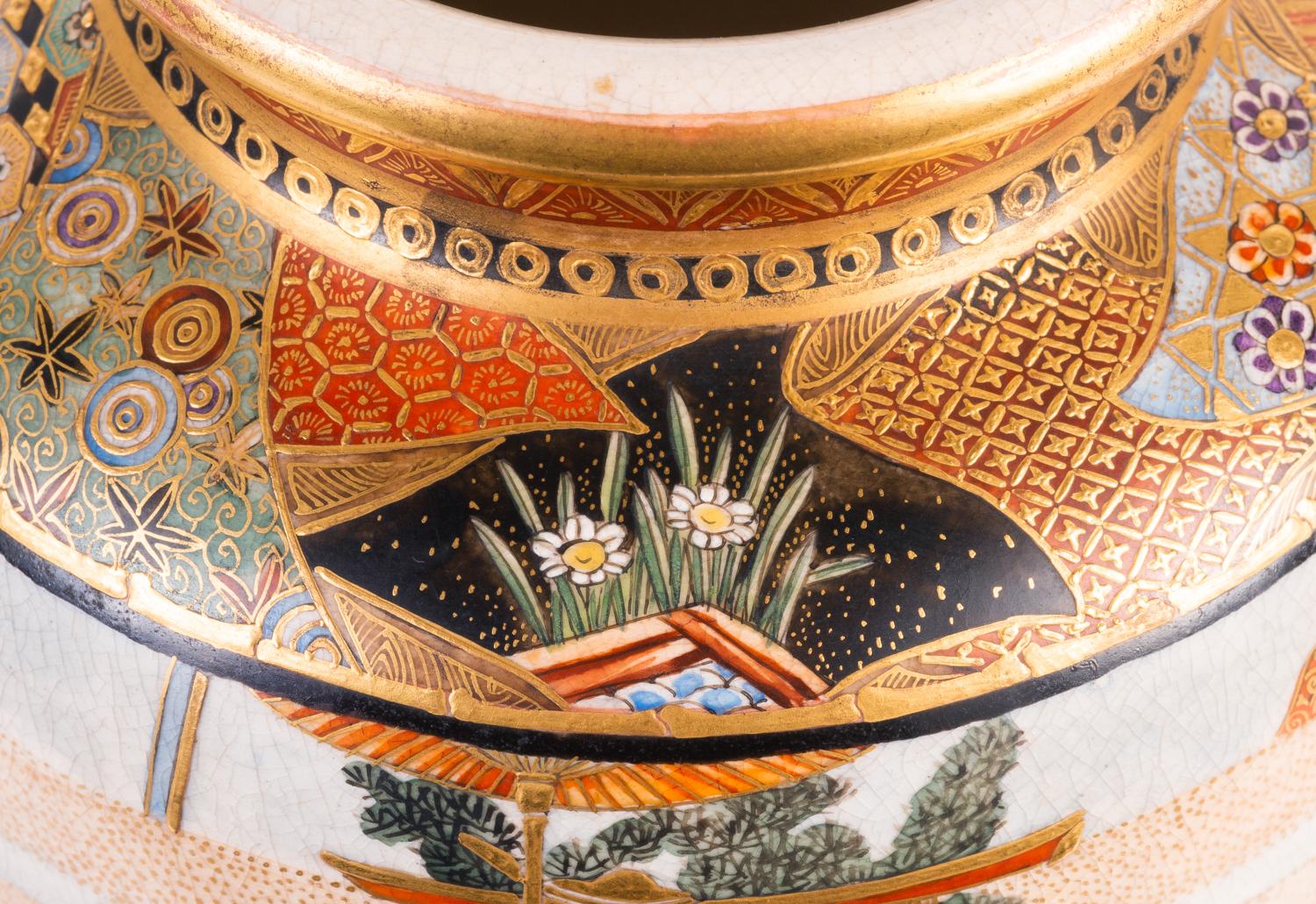 Japanese Satsuma Meiji Period, Ryozan Vase 6