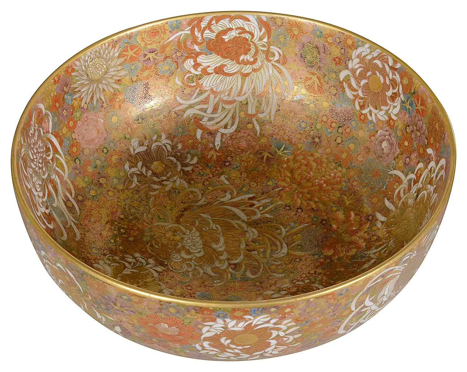Japonais Bol Millefleur japonais Satsuma, période Meiji. 30 cm de diamètre. en vente