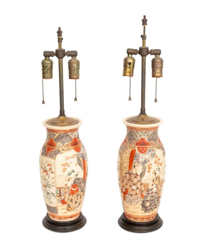 Pareja de jarrones japoneses de porcelana Satsuma como lámparas en Bueno estado para la venta en Astoria, NY