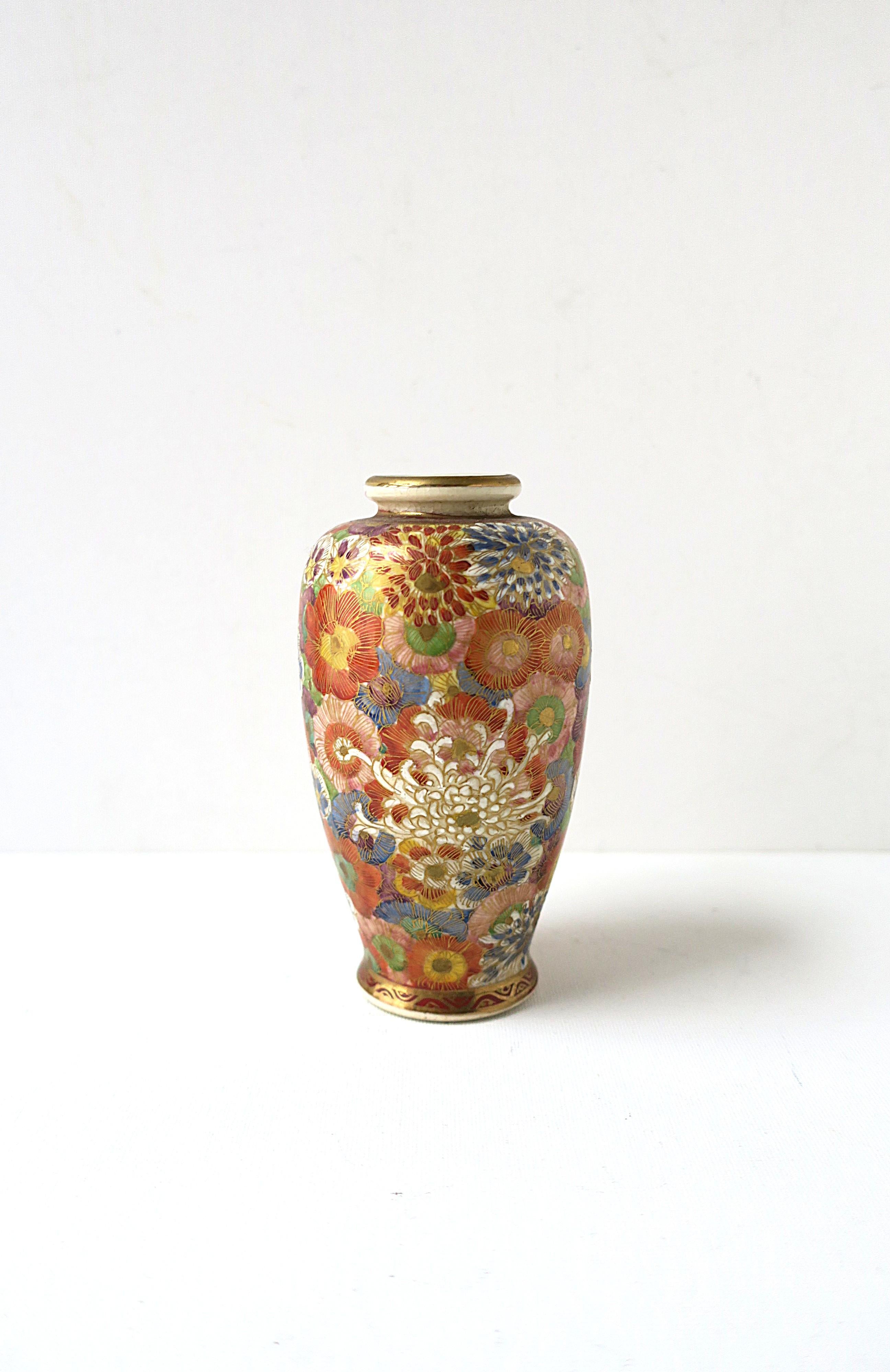 Meiji Japanese Satsuma Vase For Sale