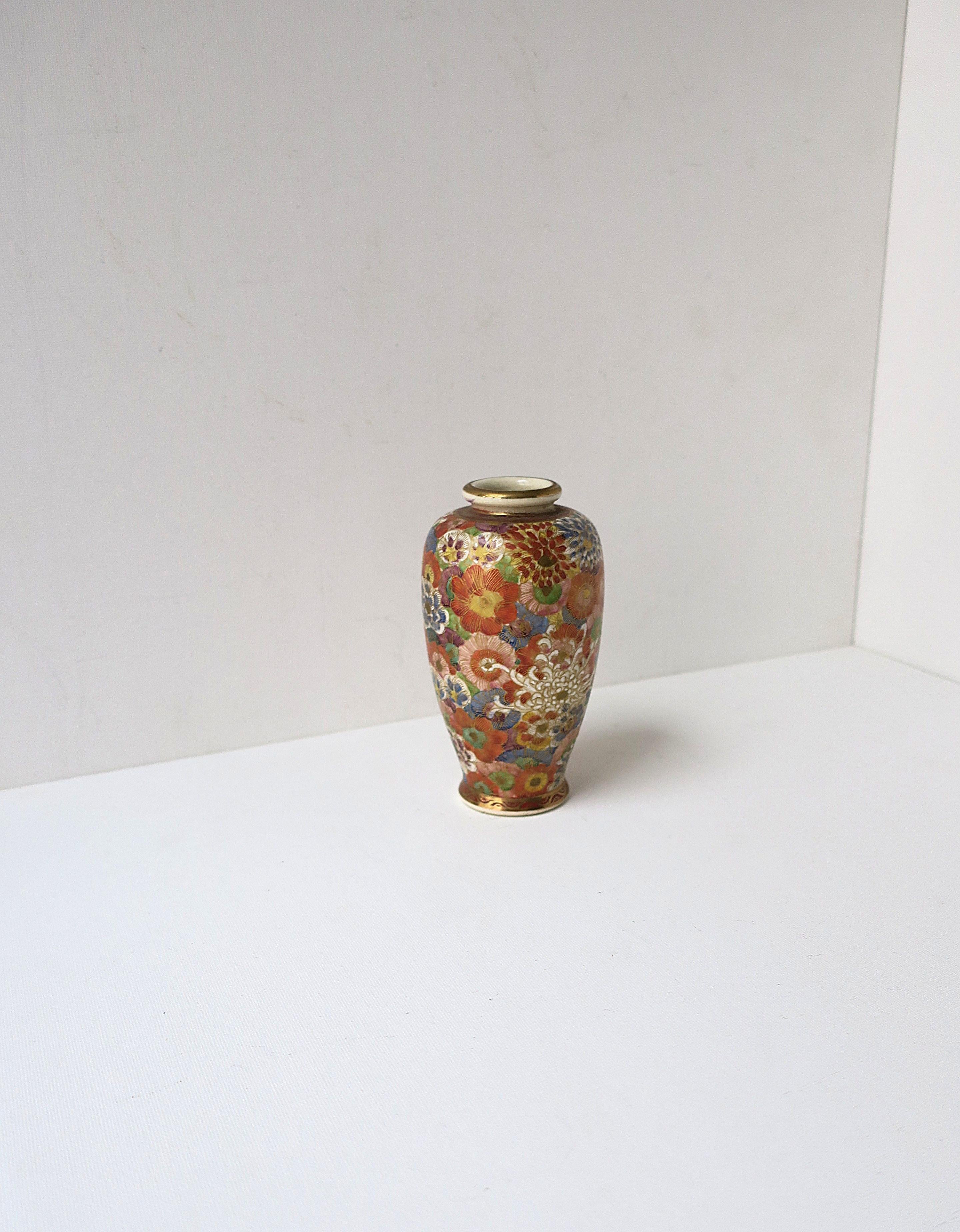 Hand-Painted Japanese Satsuma Vase For Sale